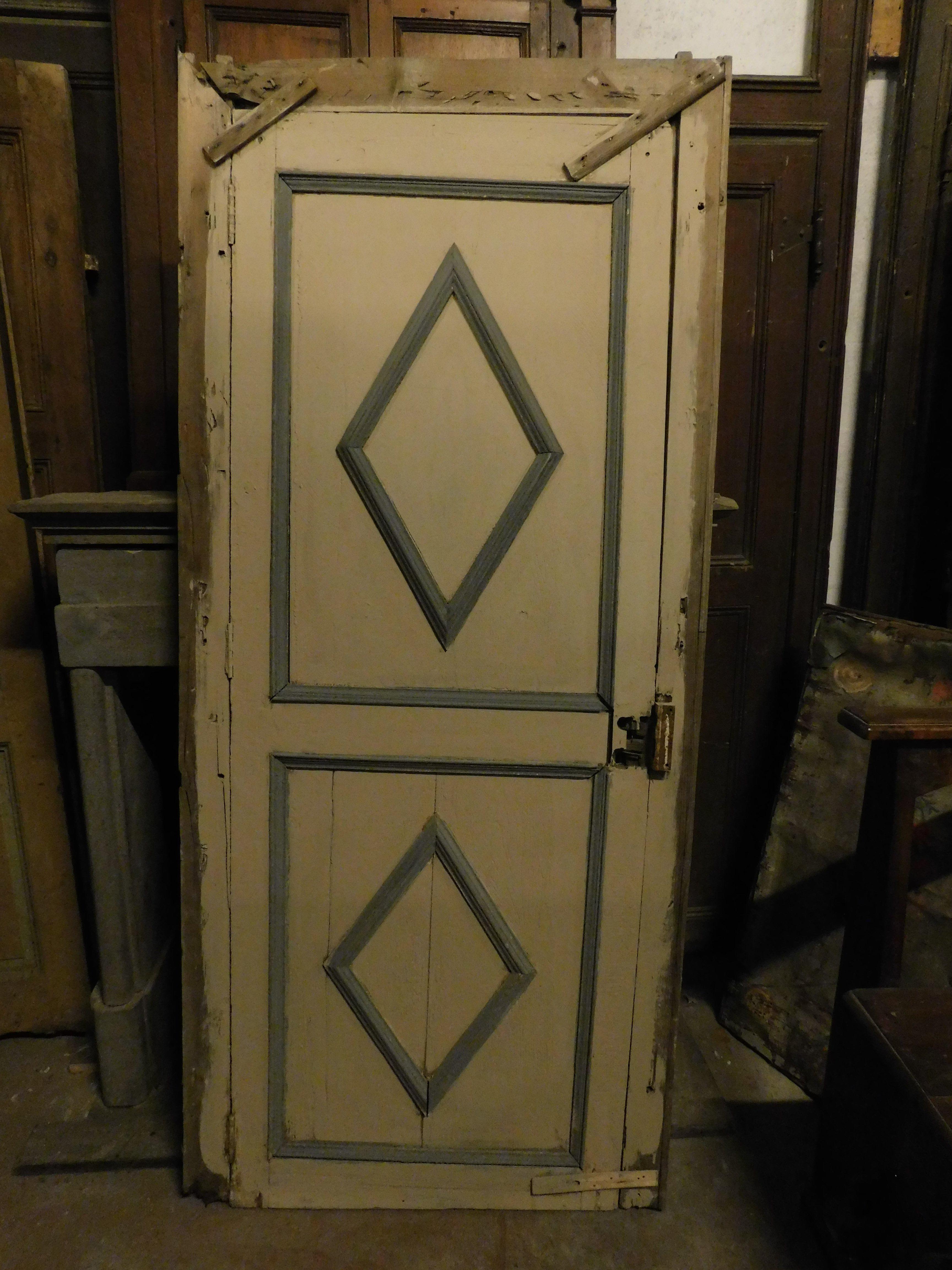 Ancient Lacquered Door with Frame, Early 1800s, from Italy In Good Condition For Sale In Cuneo, Italy (CN)