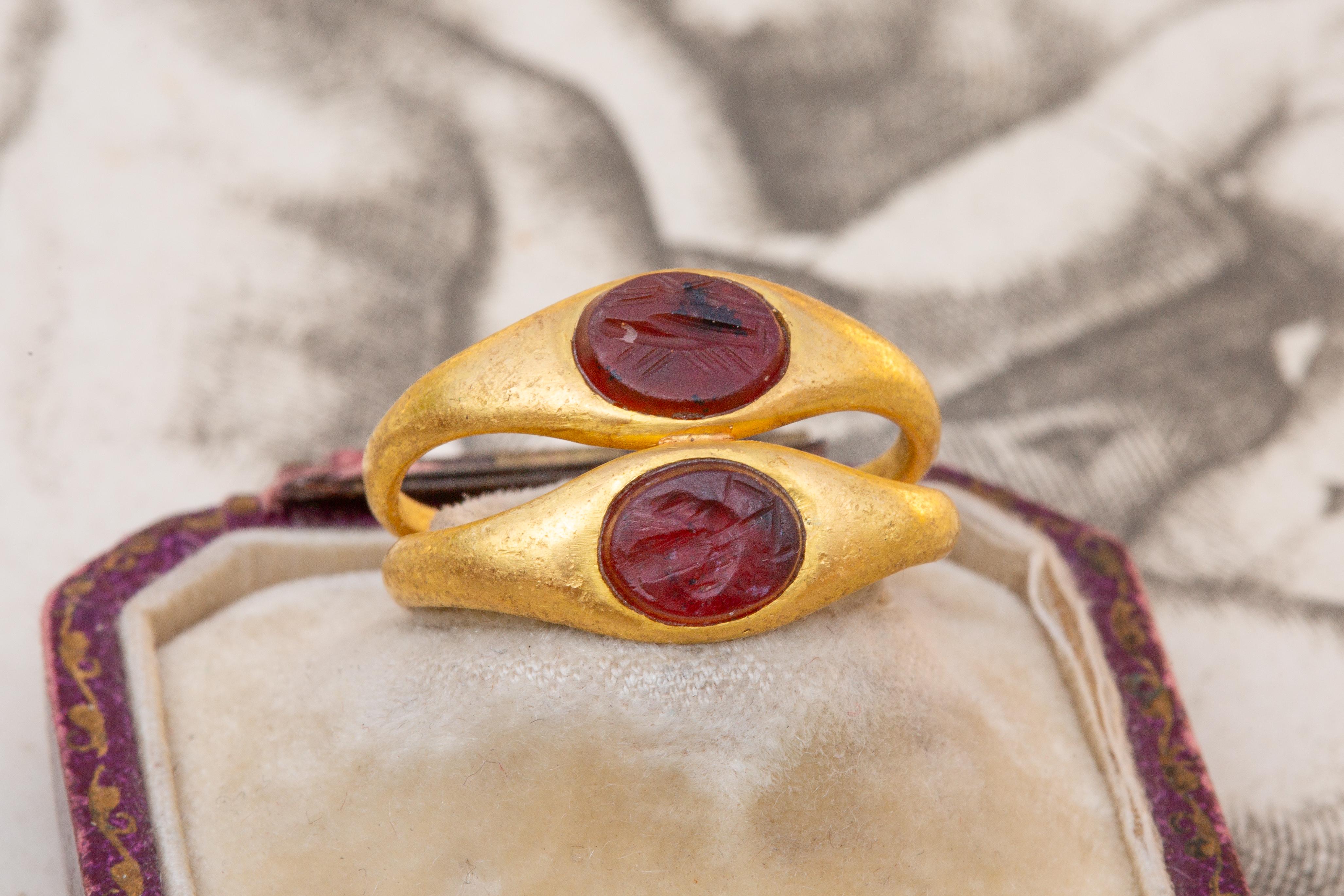 Oval Cut Ancient Late Roman Gold Ring Double Carnelian Intaglio Twin Ring 1st - 3rd c.