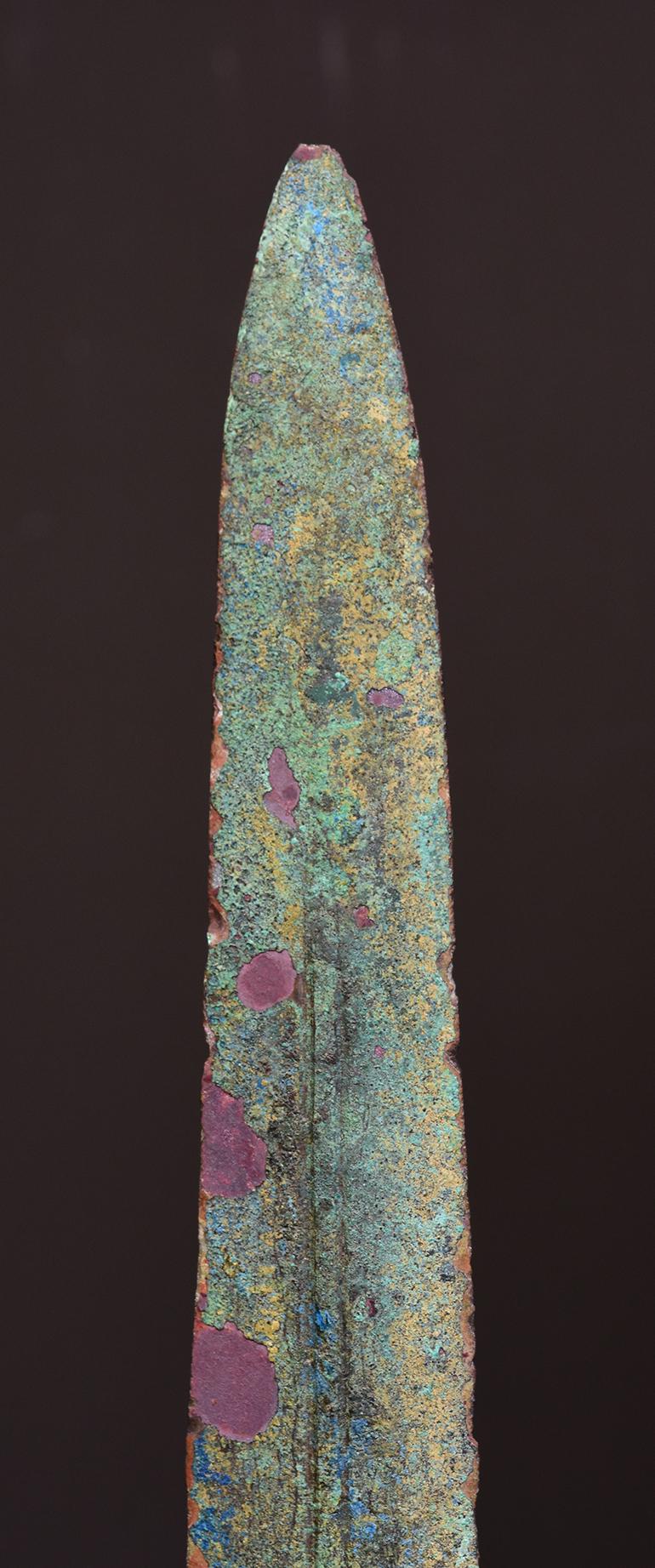 Ancient Luristan Bronze Short Sword / Knife / Early Iron Age Weapon In Good Condition In Sampantawong, TH