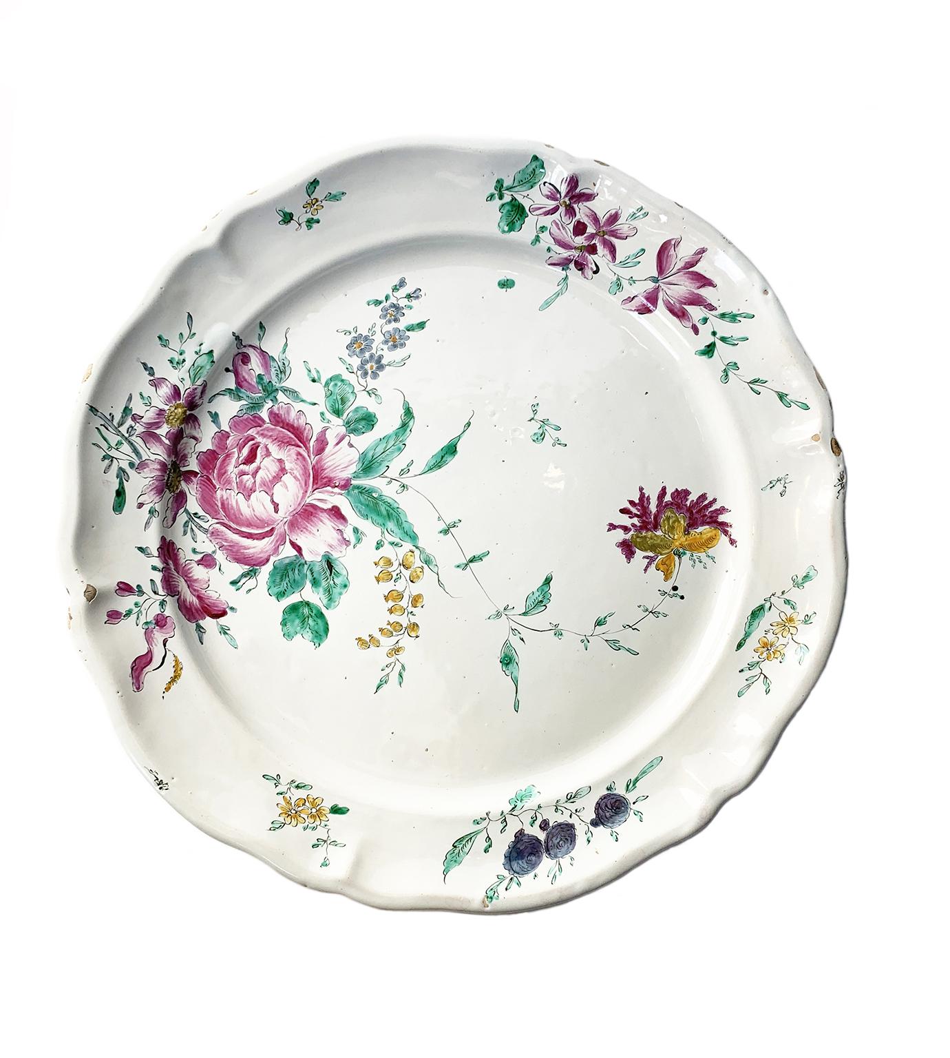 Rococo Ancient Maiolica Dishes with flowers, Lombard Manufacture, 1770-1780 Circa For Sale