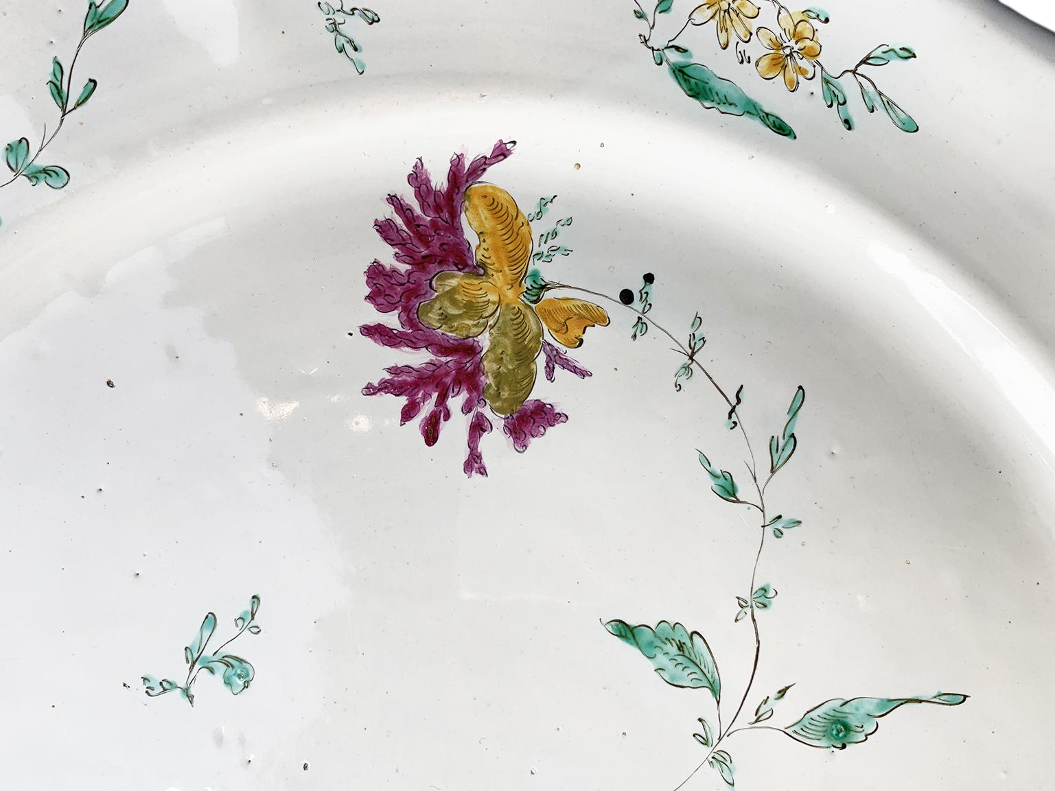 Ancient Maiolica Dishes with flowers, Lombard Manufacture, 1770-1780 Circa For Sale 9