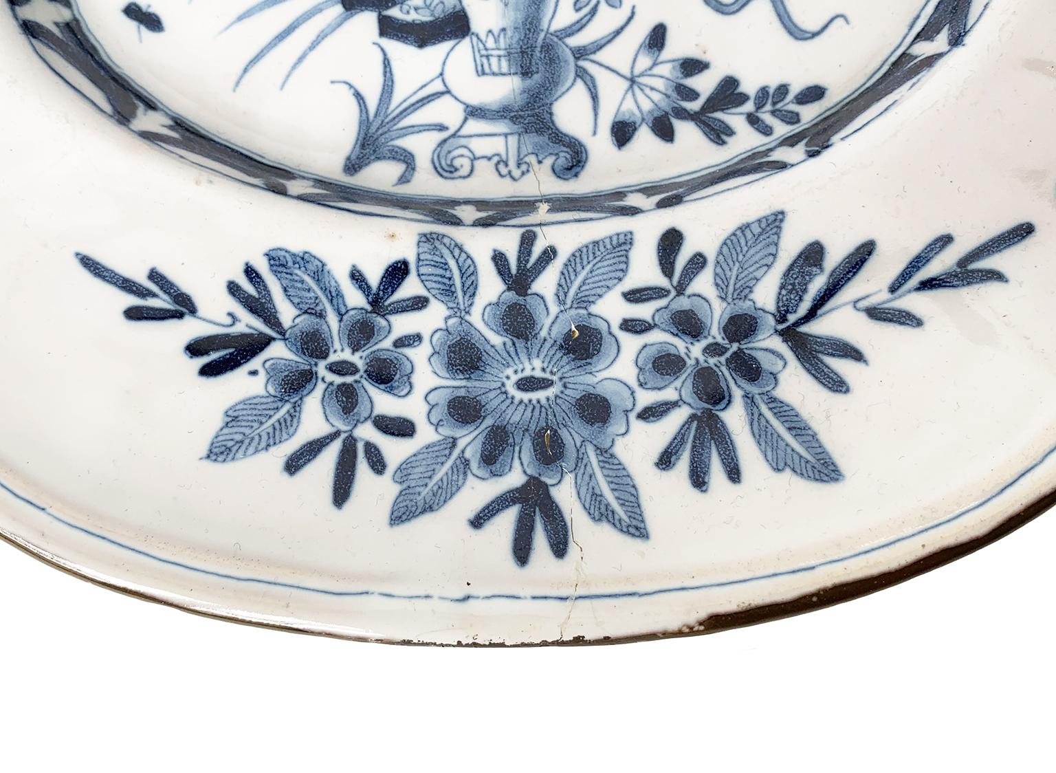 Maiolica Oval Tray, Felice Clerici Manufactory, Milan, Circa 1770-1780 For Sale 3