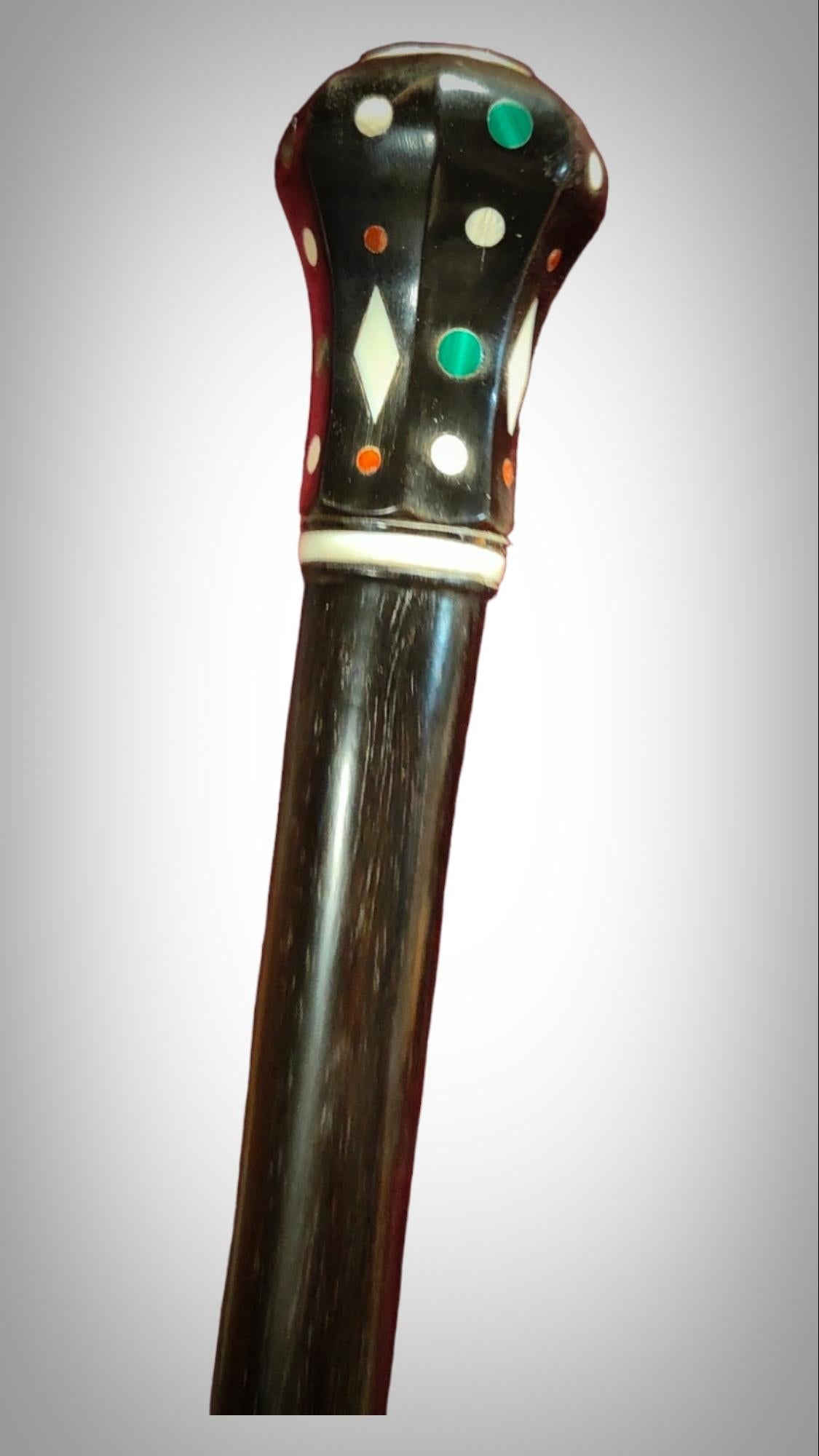 Ancient Masonic Cane With Semi-precious Stones In Good Condition For Sale In Madrid, ES