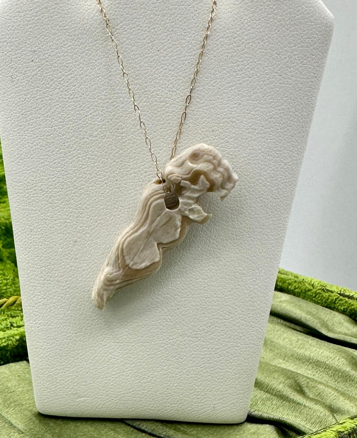 Collier pendentif amulette de lion de Mesopotamia antique garantie 4e-1e siècle avant J.-C. en vente 5
