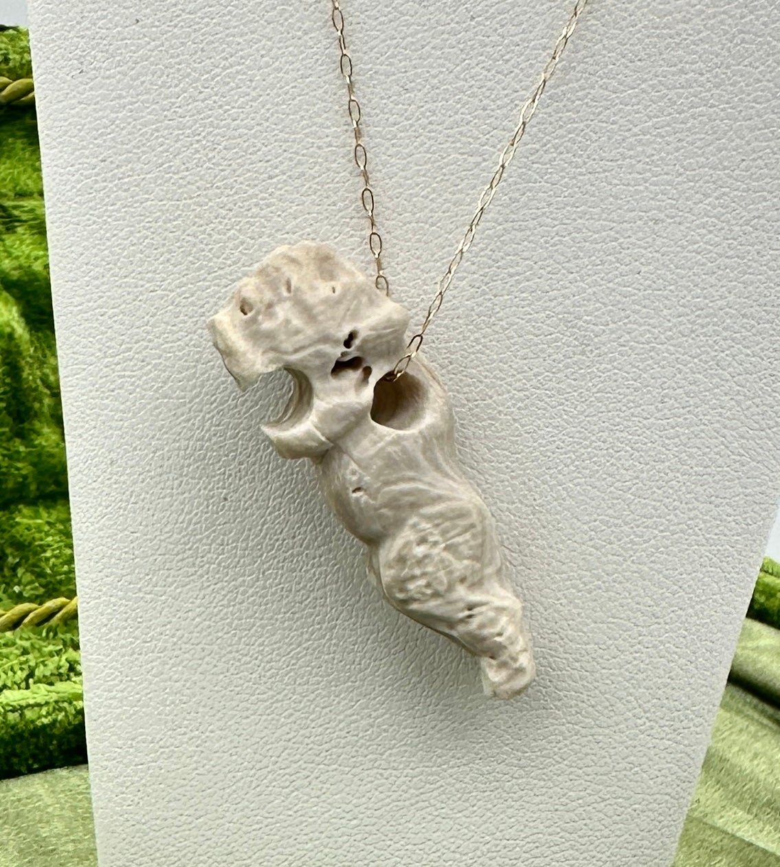 Collier pendentif amulette de lion de Mesopotamia antique garantie 4e-1e siècle avant J.-C. Unisexe en vente