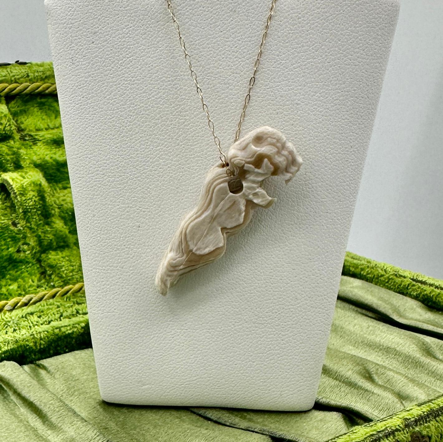 Collier pendentif amulette de lion de Mesopotamia antique garantie 4e-1e siècle avant J.-C. en vente 2