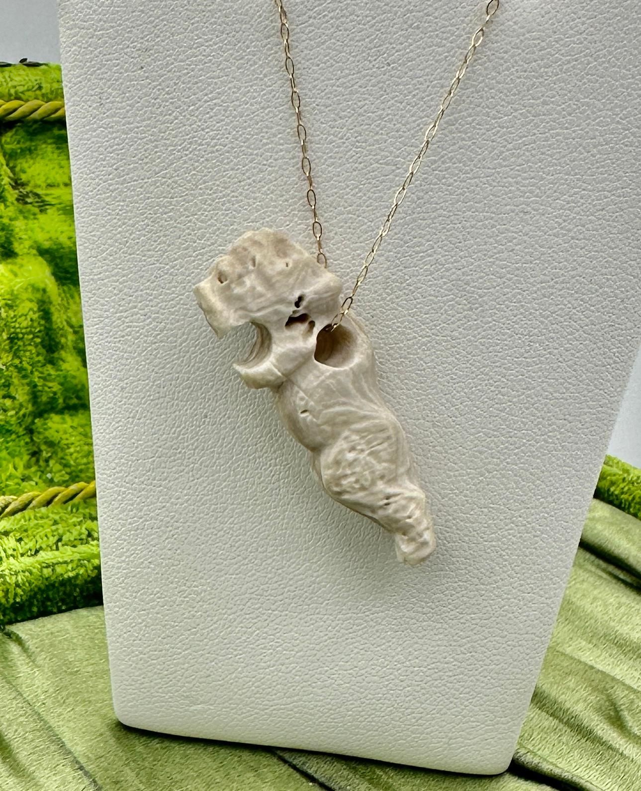 Collier pendentif amulette de lion de Mesopotamia antique garantie 4e-1e siècle avant J.-C. en vente 4