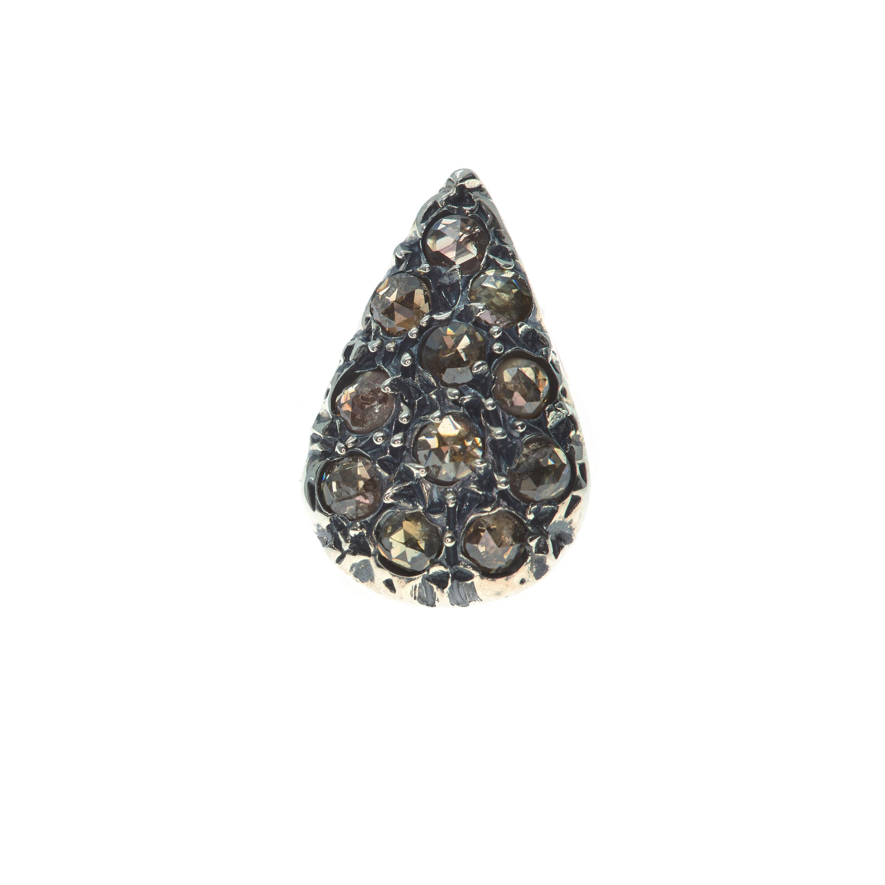 21. Jahrhundert 9 Karat Roségold und Diamant Tropfenförmige Cesellato-Ohrringe (Zeitgenössisch) im Angebot