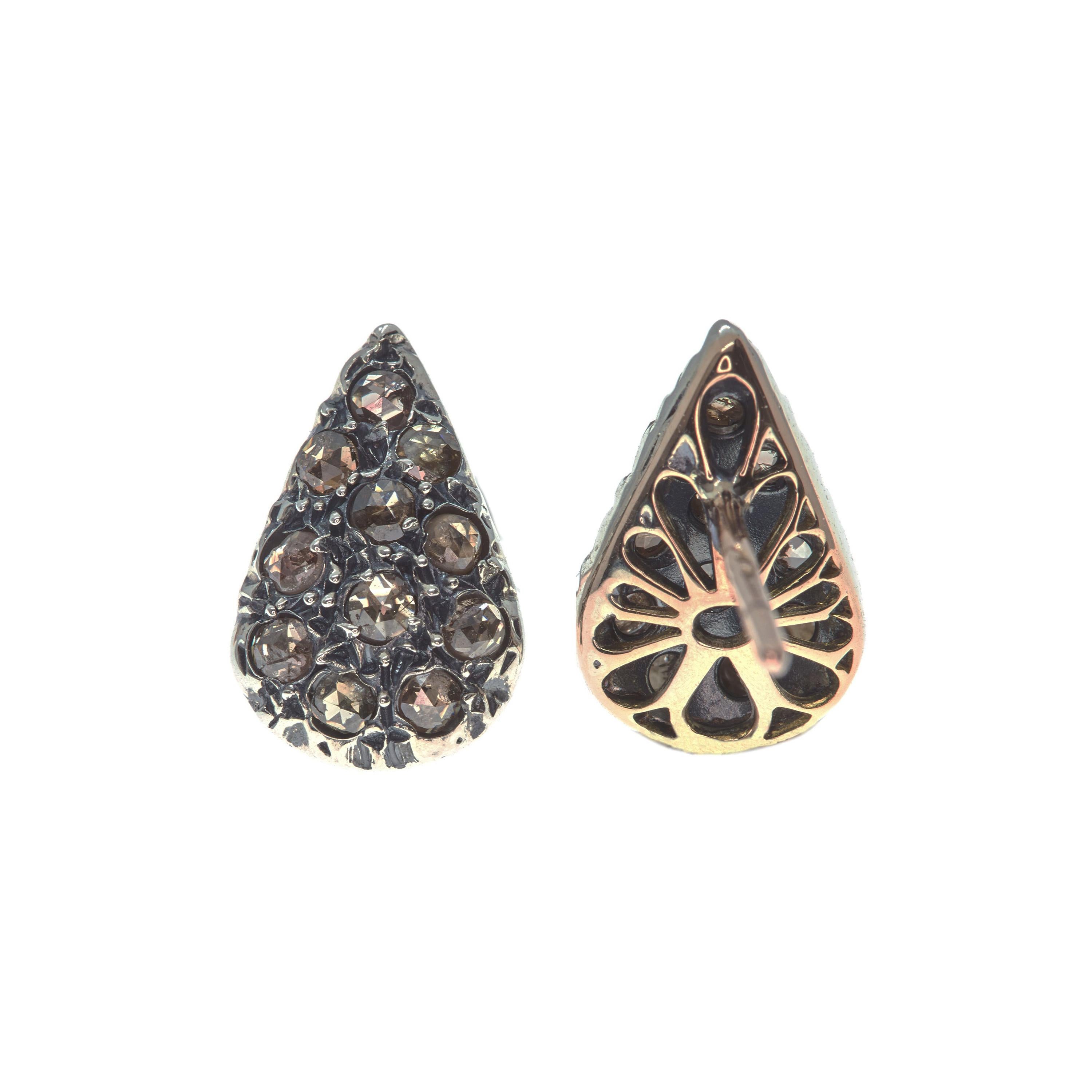 21st Century 9 Karat Rose Gold and Diamond Drop-shaped Cesellato Earrings