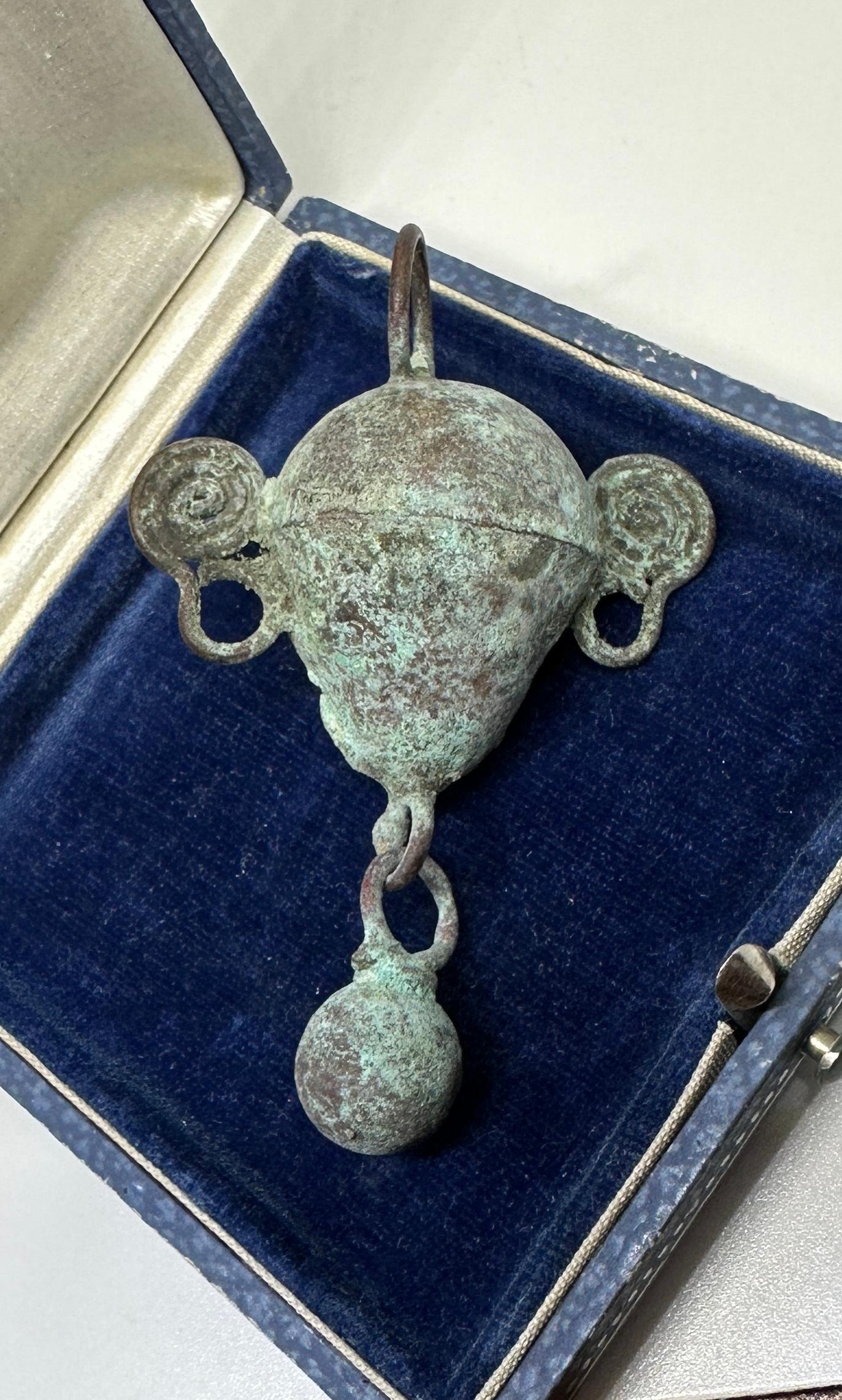 Ancient Mixtec Copper Bell Monkey Pendant Necklace Mexican 16th Century For Sale 1
