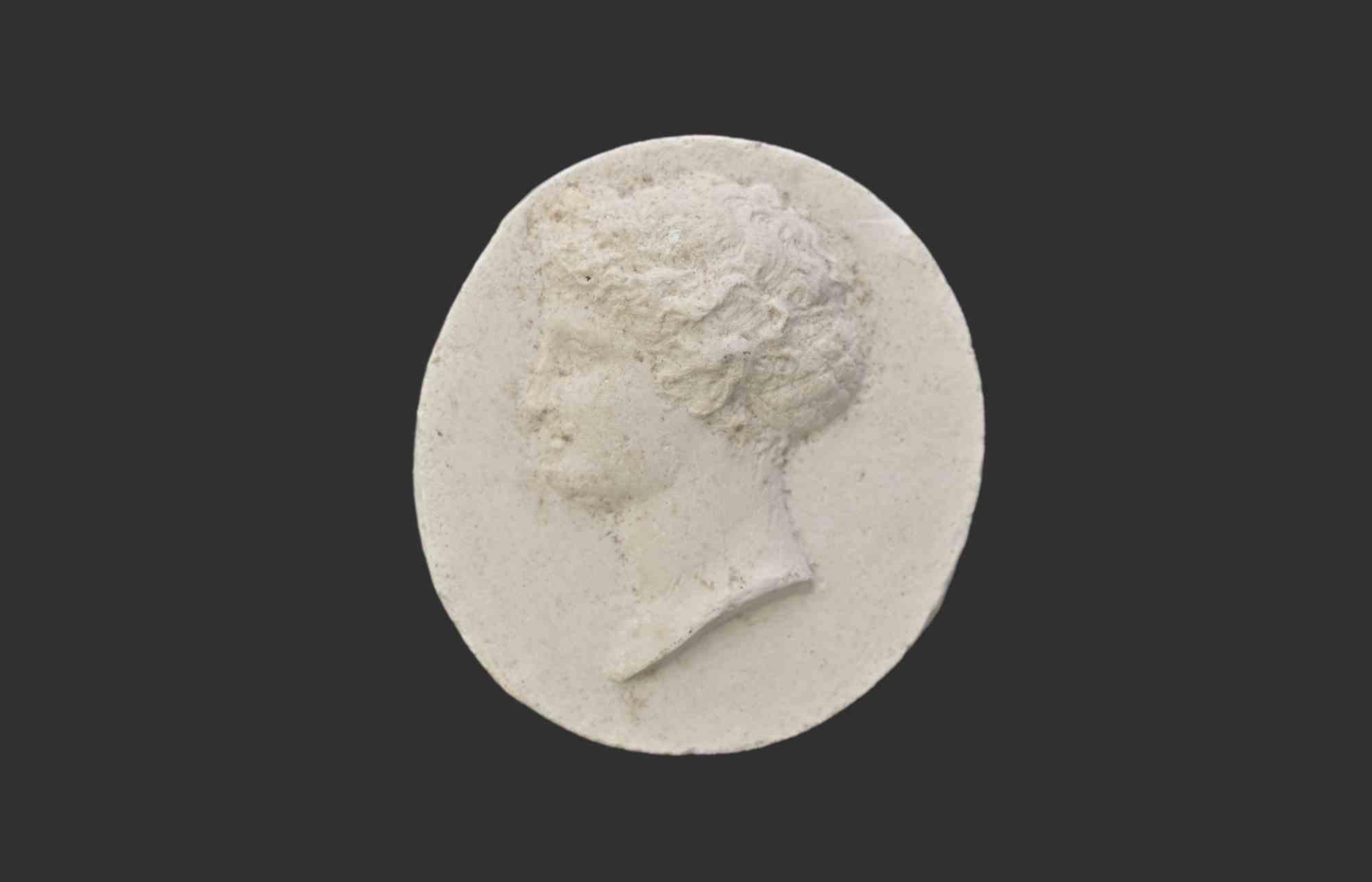 Ancienne intaille camée néoclassique en biscuit.

Italie, 19e siècle.

Bon état.