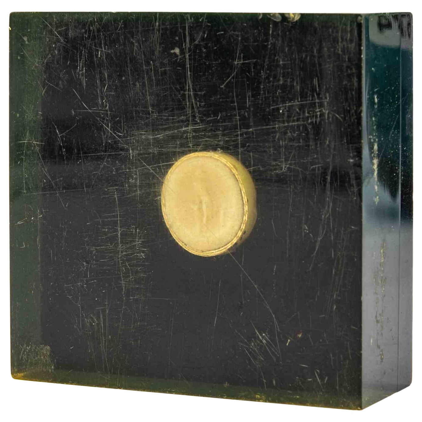 Ancienne intaille camée néoclassique avec étui en plexiglas, 19e siècle