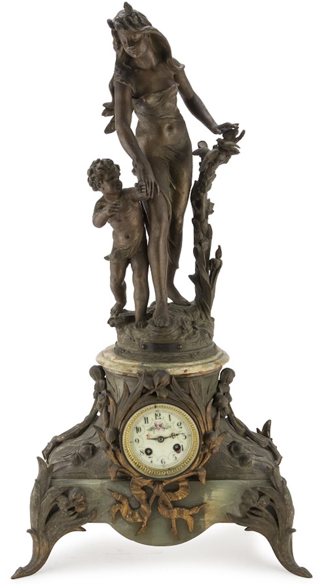 Ancient Onyx and Antimony Clock, France, Late 19th Century In Good Condition For Sale In Roma, IT