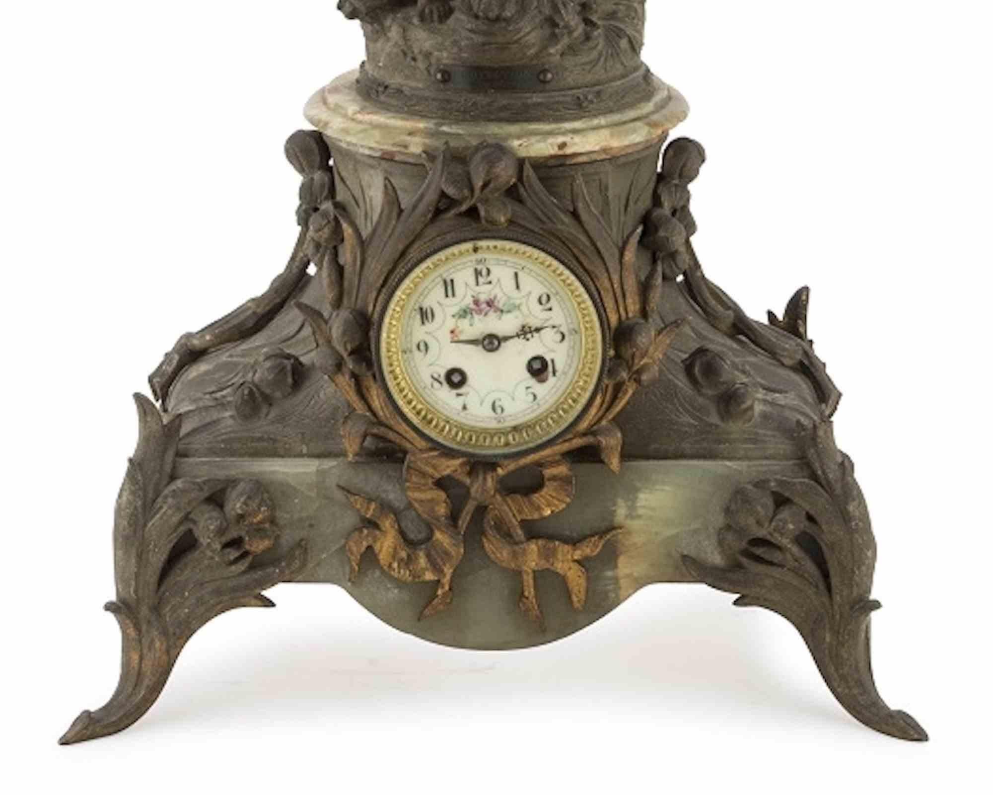 Italian Ancient Onyx and Antimony Clock, Late 19th Century For Sale