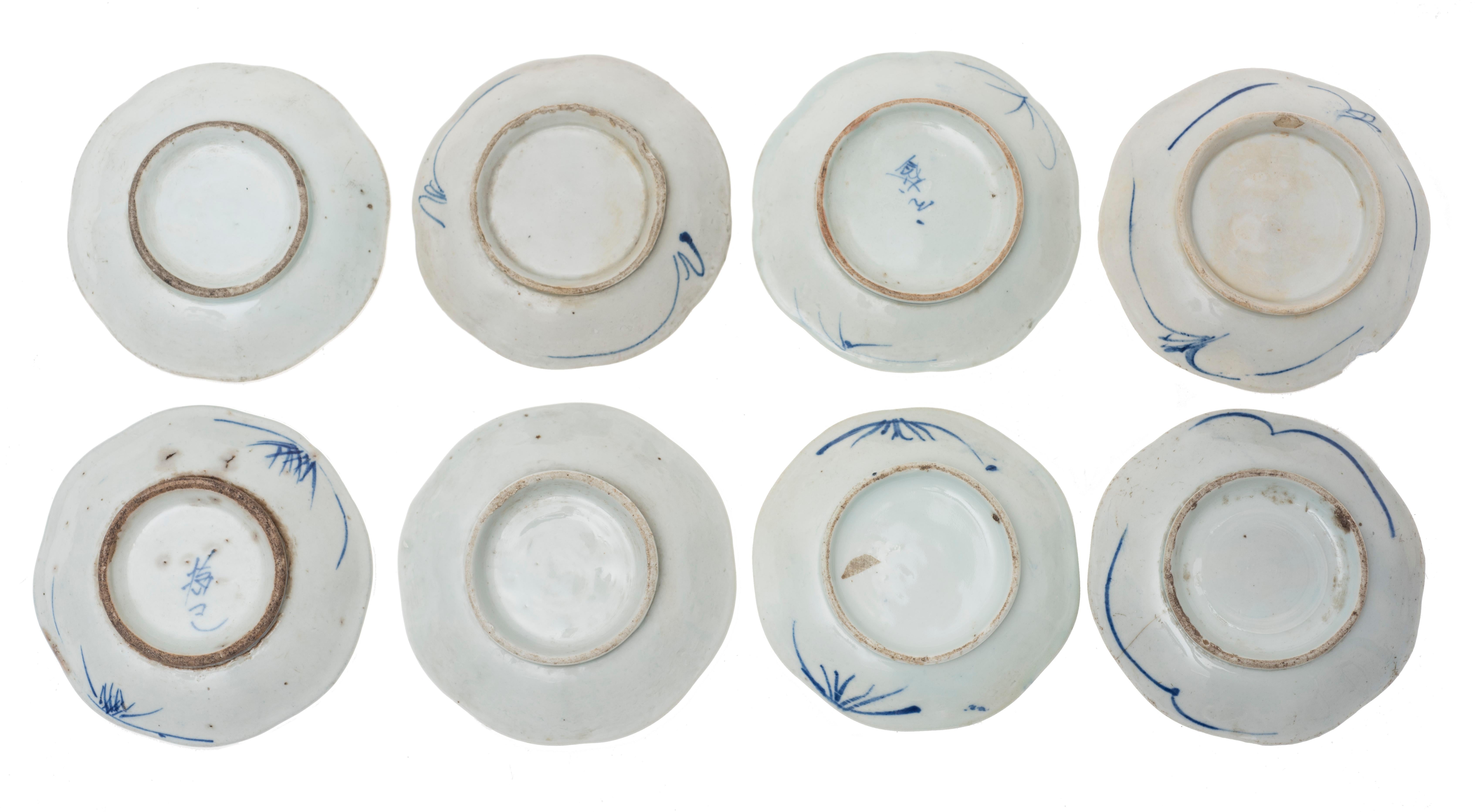 Porcelain Ancient Oriental Plates Set, China, 19th Century
