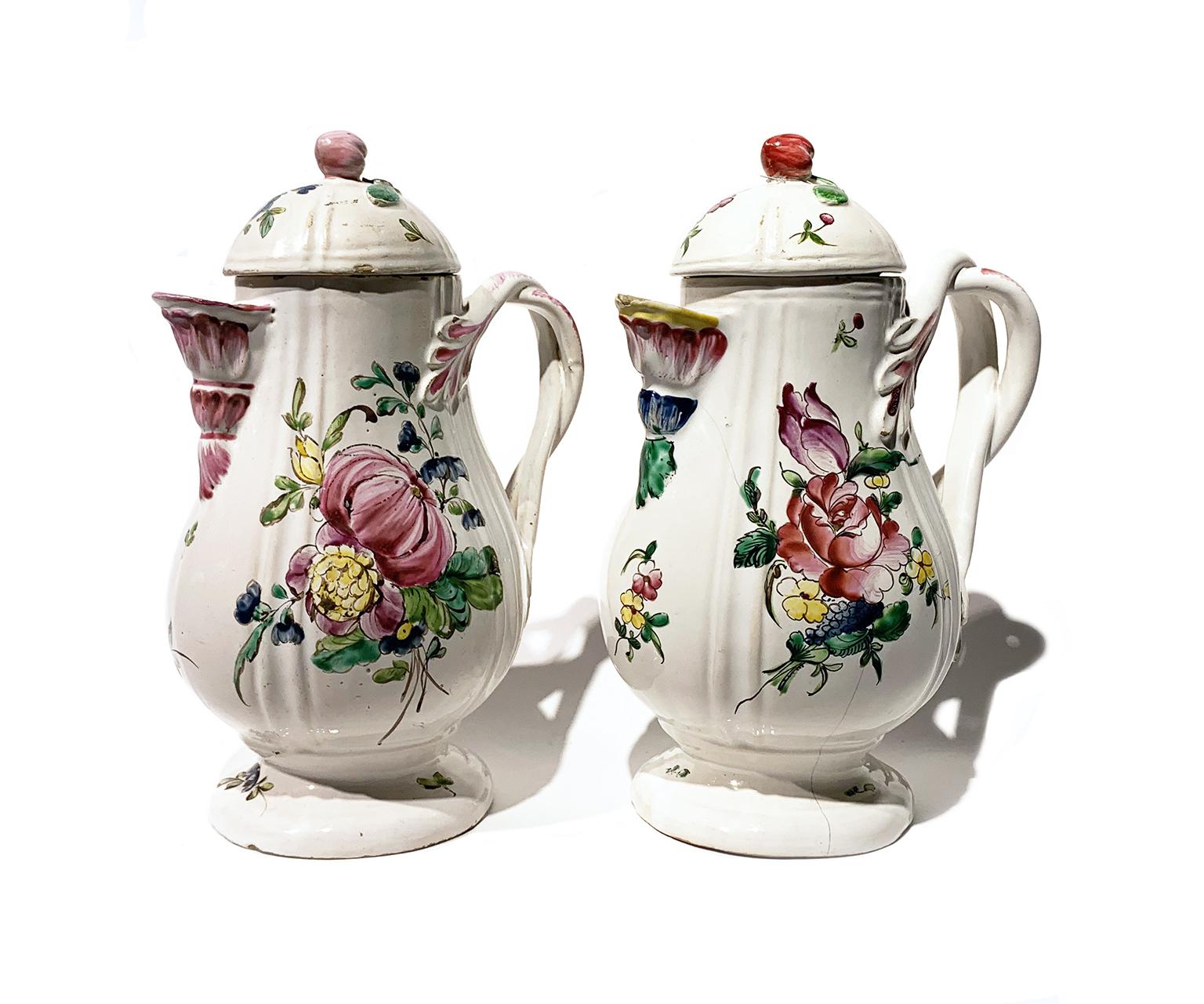 Pair of small coffee pots.
Manufacture of Pasquale Rubati 
Milan, 1770 Circa
Maiolica polychrome decorated “a piccolo fuoco” (third fire).
a) height 7.87 x 5.51 x 3.93 in (20 x 14 x 10 cm); weight 0.74 lb (339 g)
b) height 7.08 x 5.51 x 3.93 in (18