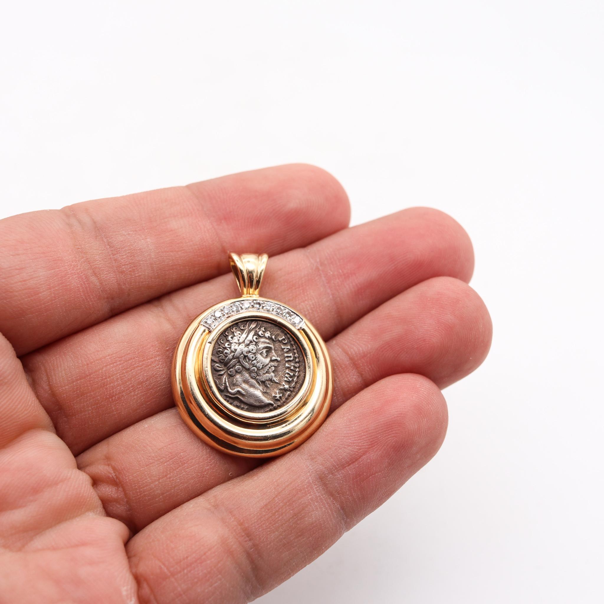 Ancient Roman 193-211 AD Denarius Coin Pendant in 18Kt Yellow Gold with Diamonds For Sale 1