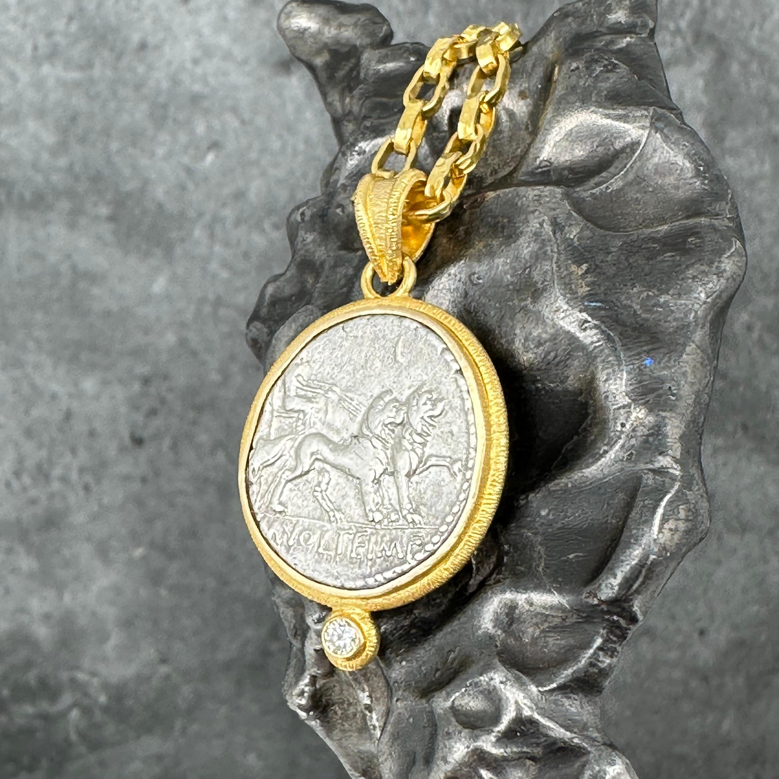 Ancient Roman 1st Century BC Cybele Chariot Lions Coin Diamond 18K Gold Pendant For Sale 1