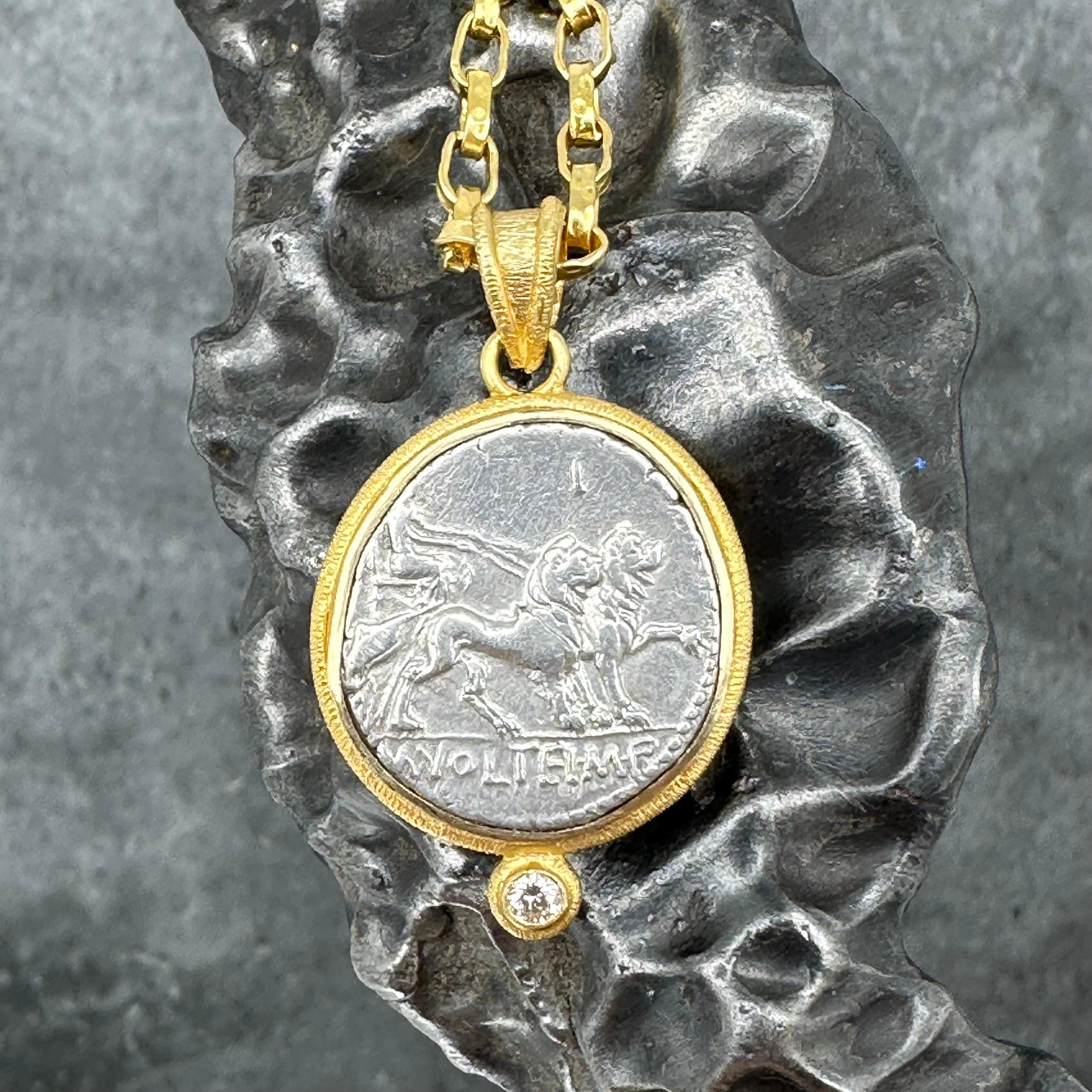 Ancient Roman 1st Century BC Cybele Chariot Lions Coin Diamond 18K Gold Pendant For Sale 2