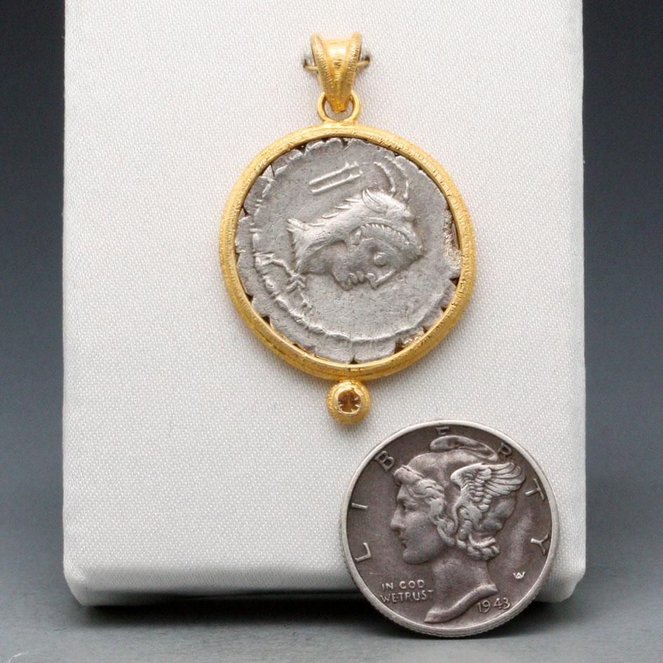 Ancient Roman 1st Century BC Griffin Coin Diamond 18K Gold Pendant 20 Inch Chain 2