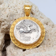 Ancient Roman 1st Century BC Pegasus Denarius Coin 22K Gold Pendant