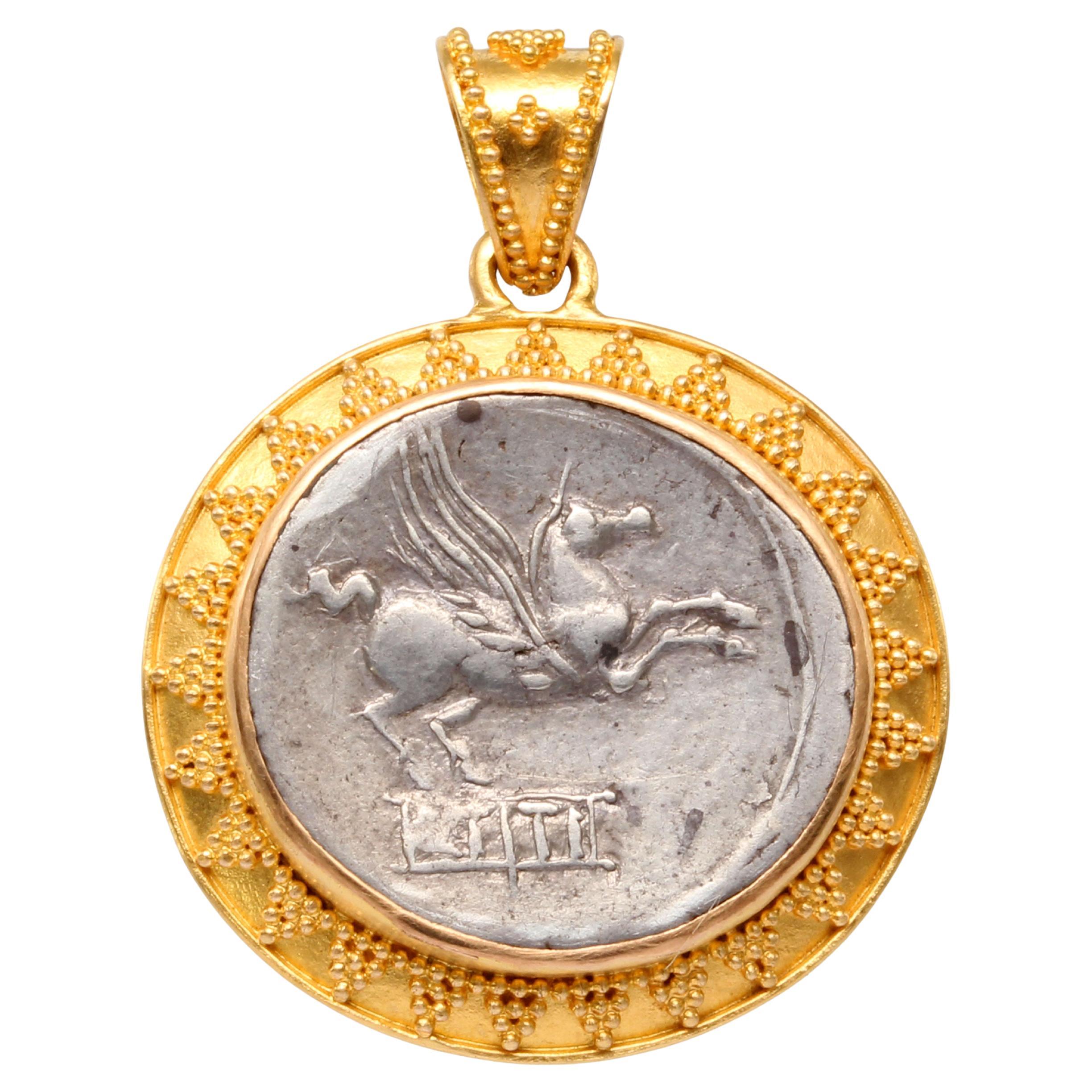 Ancient Roman 1st Century BC Pegasus Denarius Coin 22K Gold Pendant