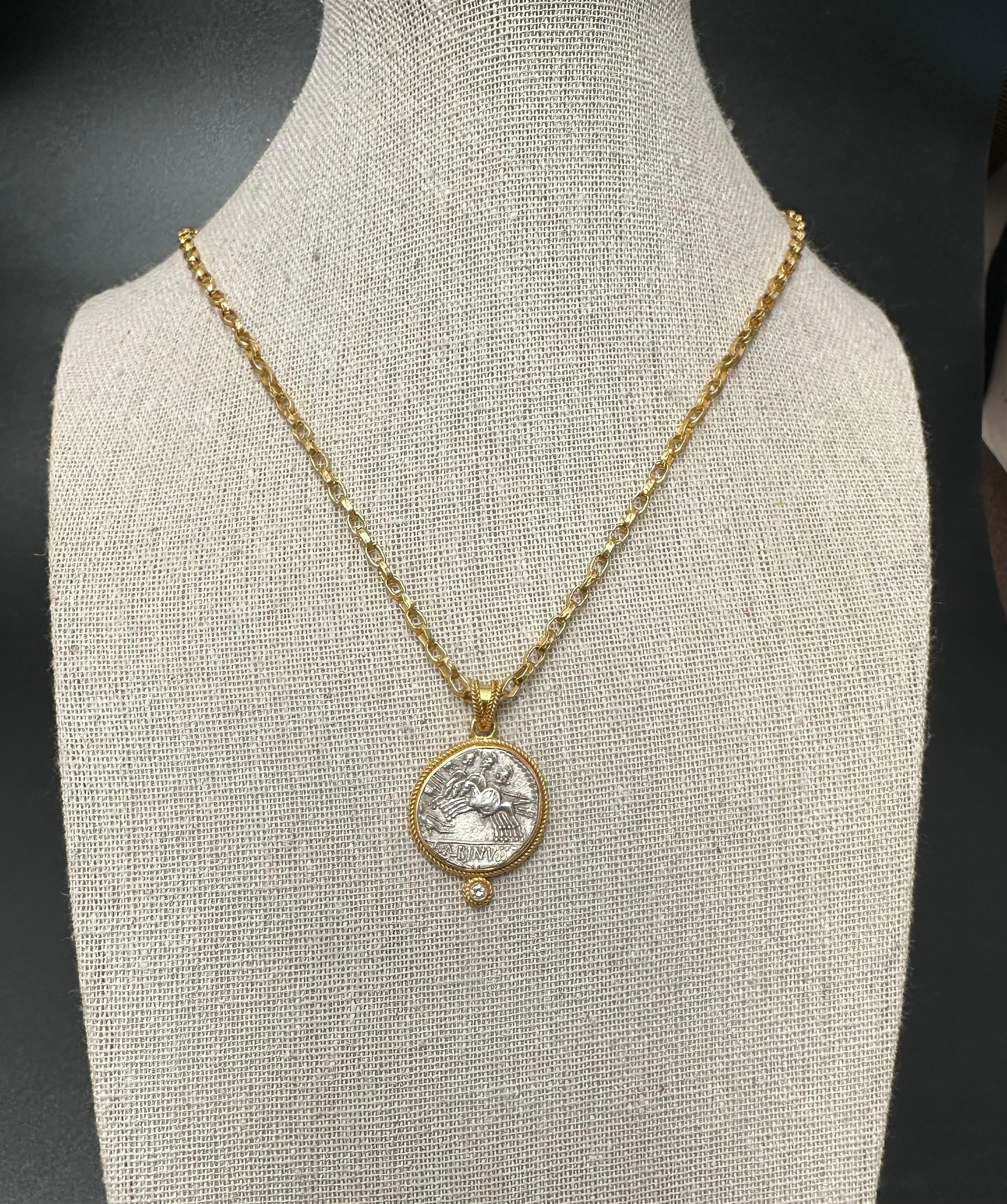 Ancient Roman 1st Century BC Three Horseman Coin Diamond 18K Gold Pendant For Sale 5