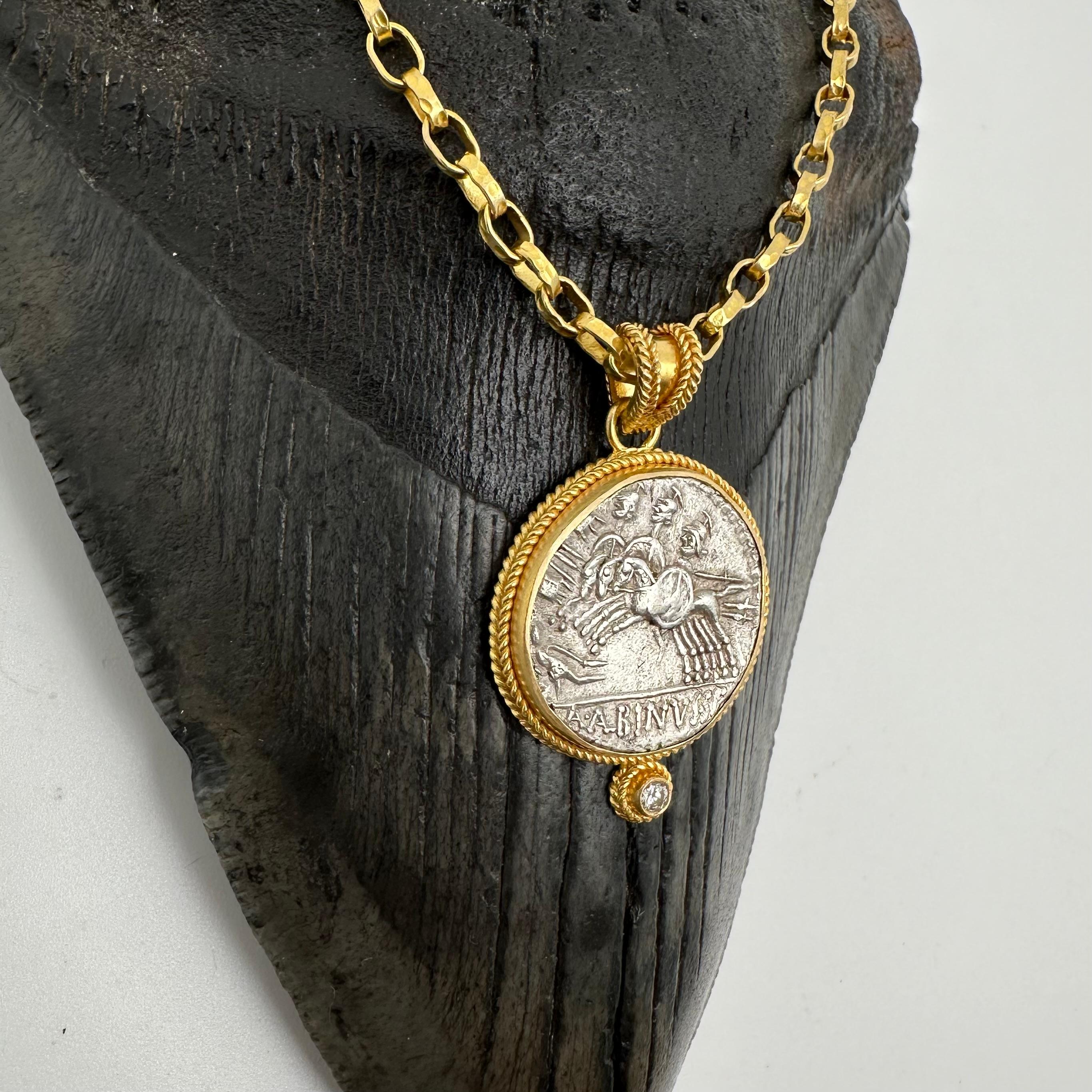 Ancient Roman 1st Century BC Three Horseman Coin Diamond 18K Gold Pendant For Sale 6