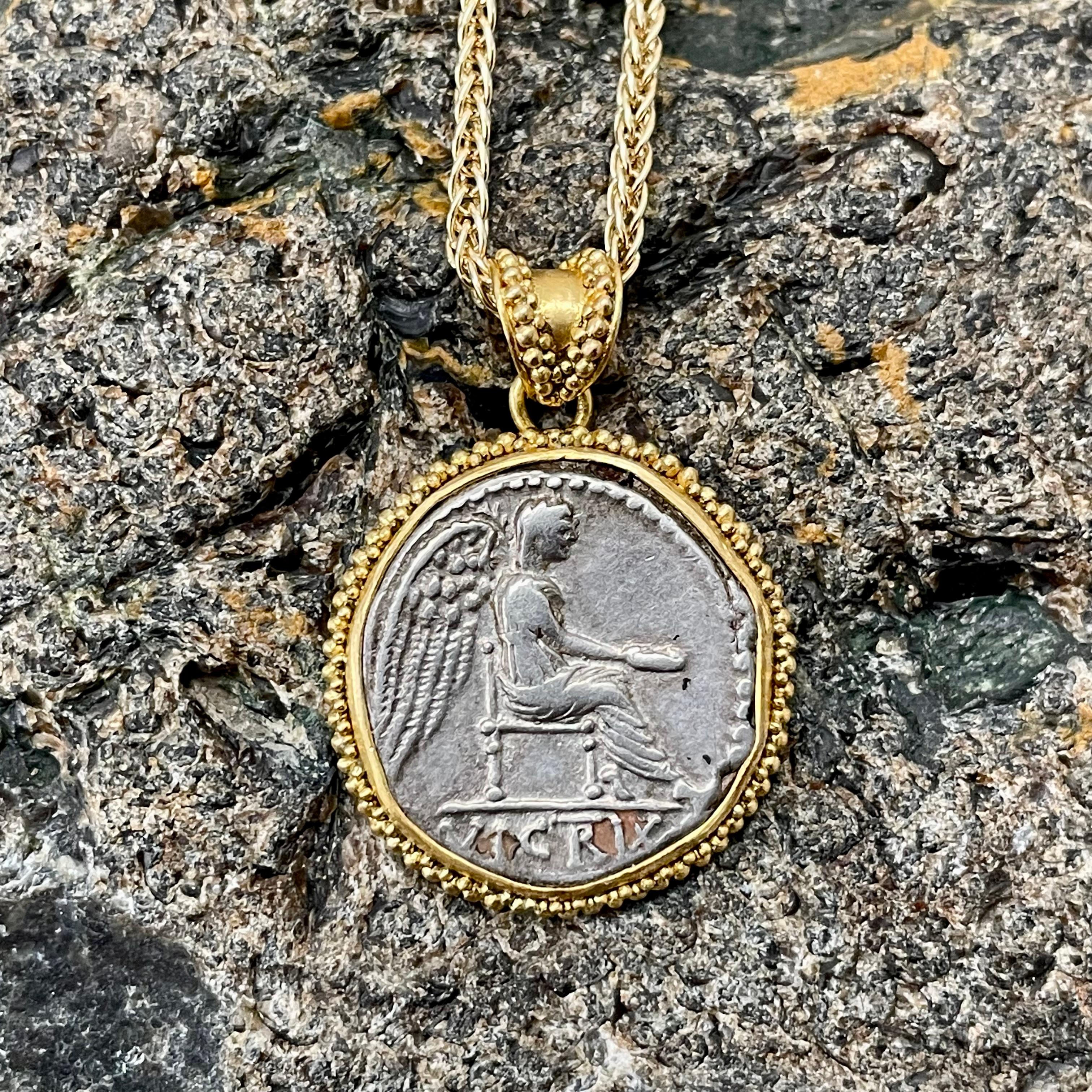 Pendentif en or 22 carats avec pièce de monnaie victorienne romaine antique du 1e siècle avant J.-C. Neuf - En vente à Soquel, CA