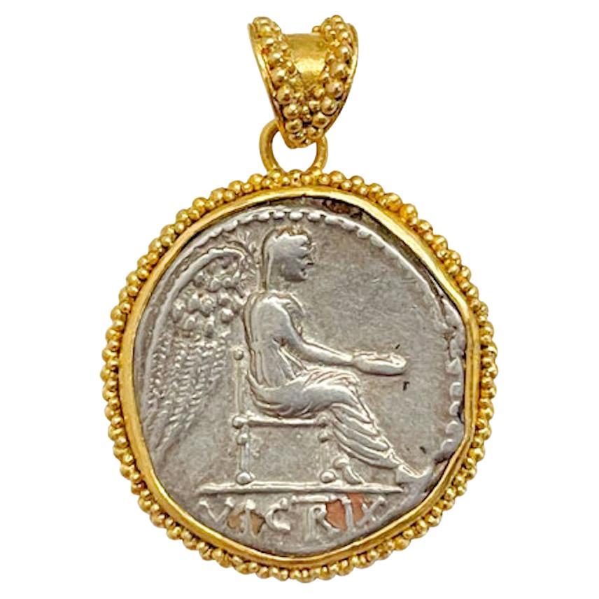 Ancient Roman 1st Century BC Victoria Coin 22K Gold Pendant For Sale