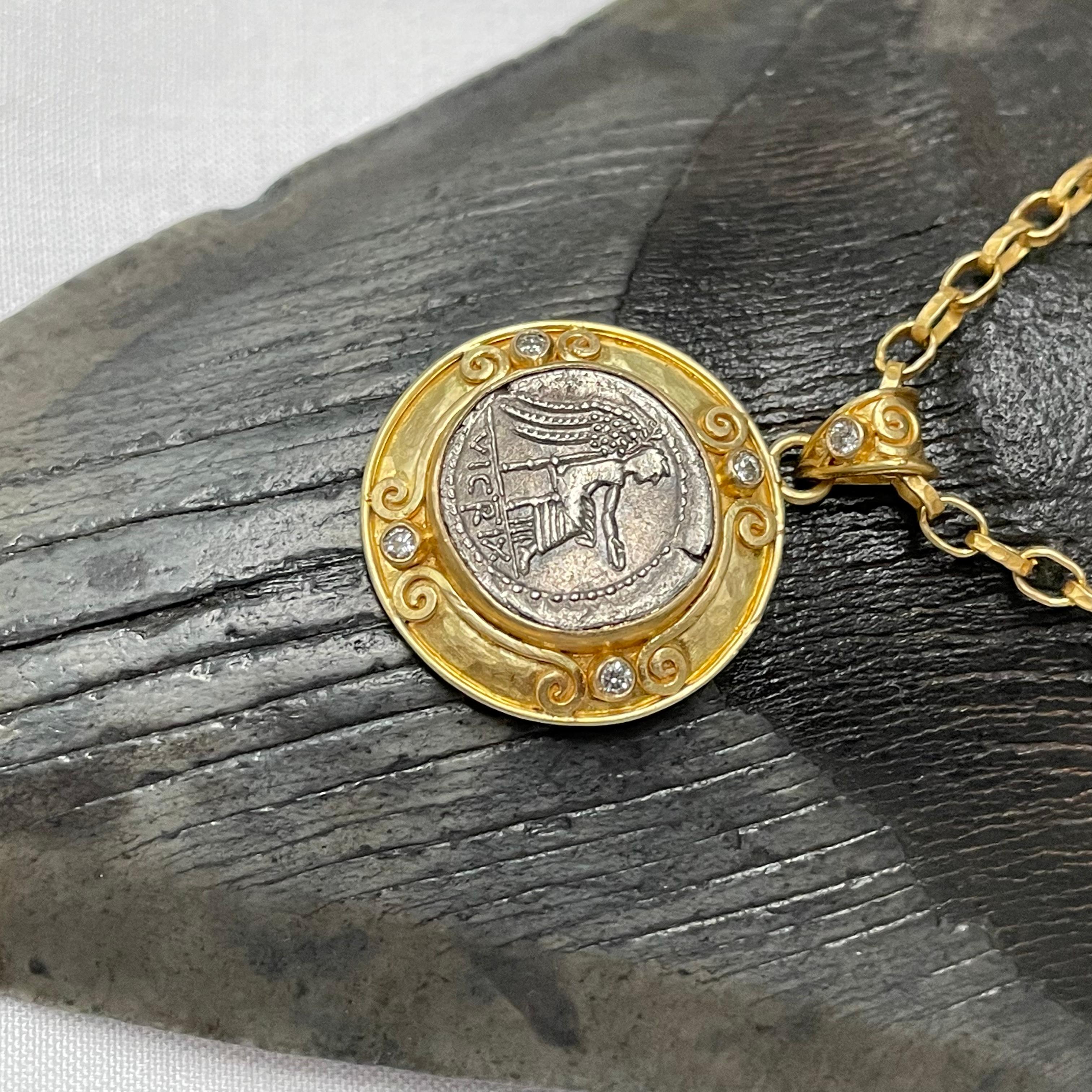 Ancient Roman 1st Century BC Victoria Coin Diamonds 18K Gold Pendant For Sale 6