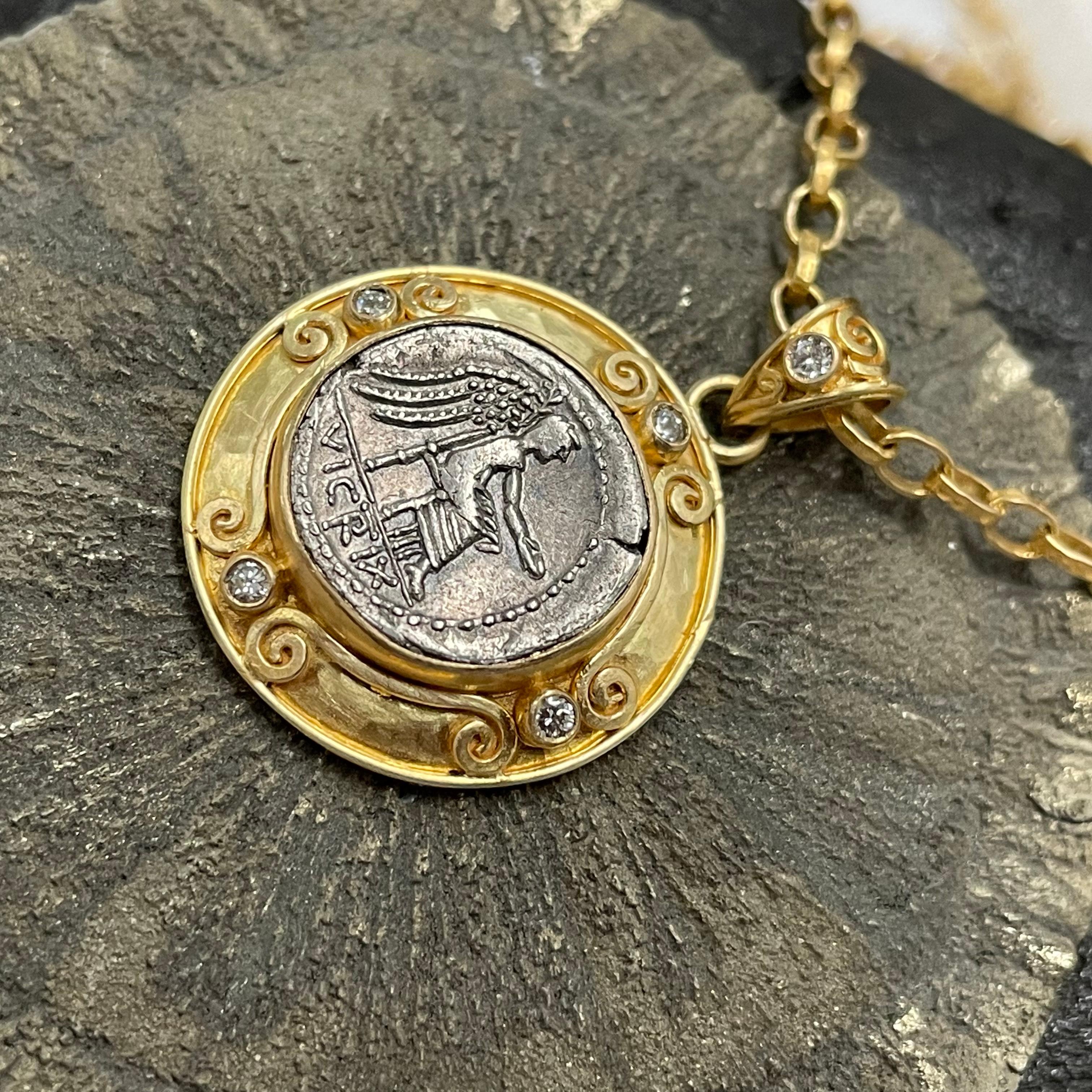 Ancient Roman 1st Century BC Victoria Coin Diamonds 18K Gold Pendant For Sale 8