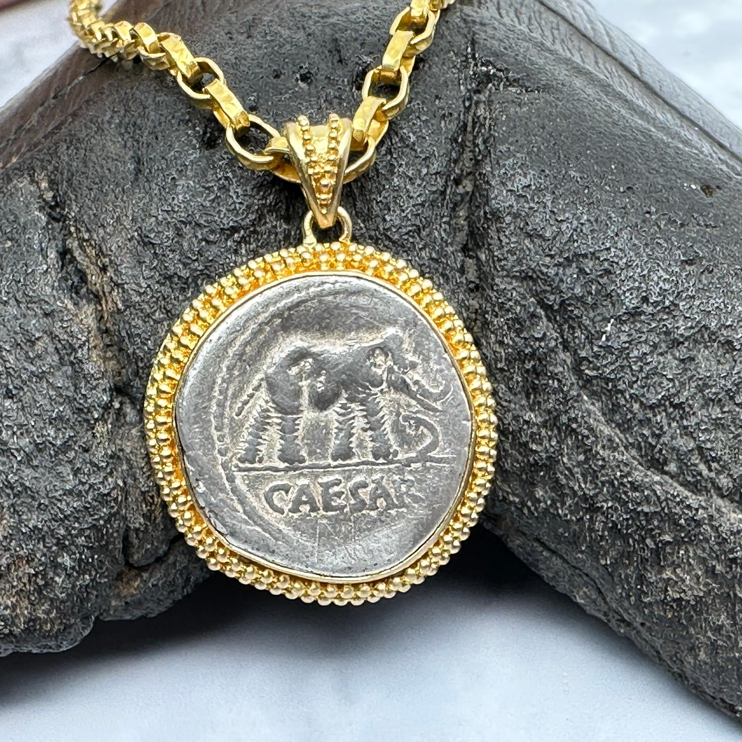 Women's or Men's Ancient Roman 1st Century Bce Julius Caesar Coin 18k Gold Pendant For Sale