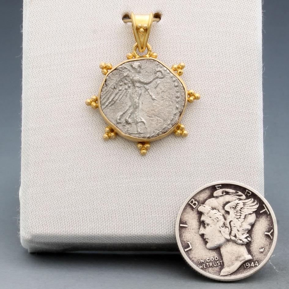 Women's or Men's Ancient Roman 1st Century Goddess Victoria Coin 18K Gold Pendant For Sale
