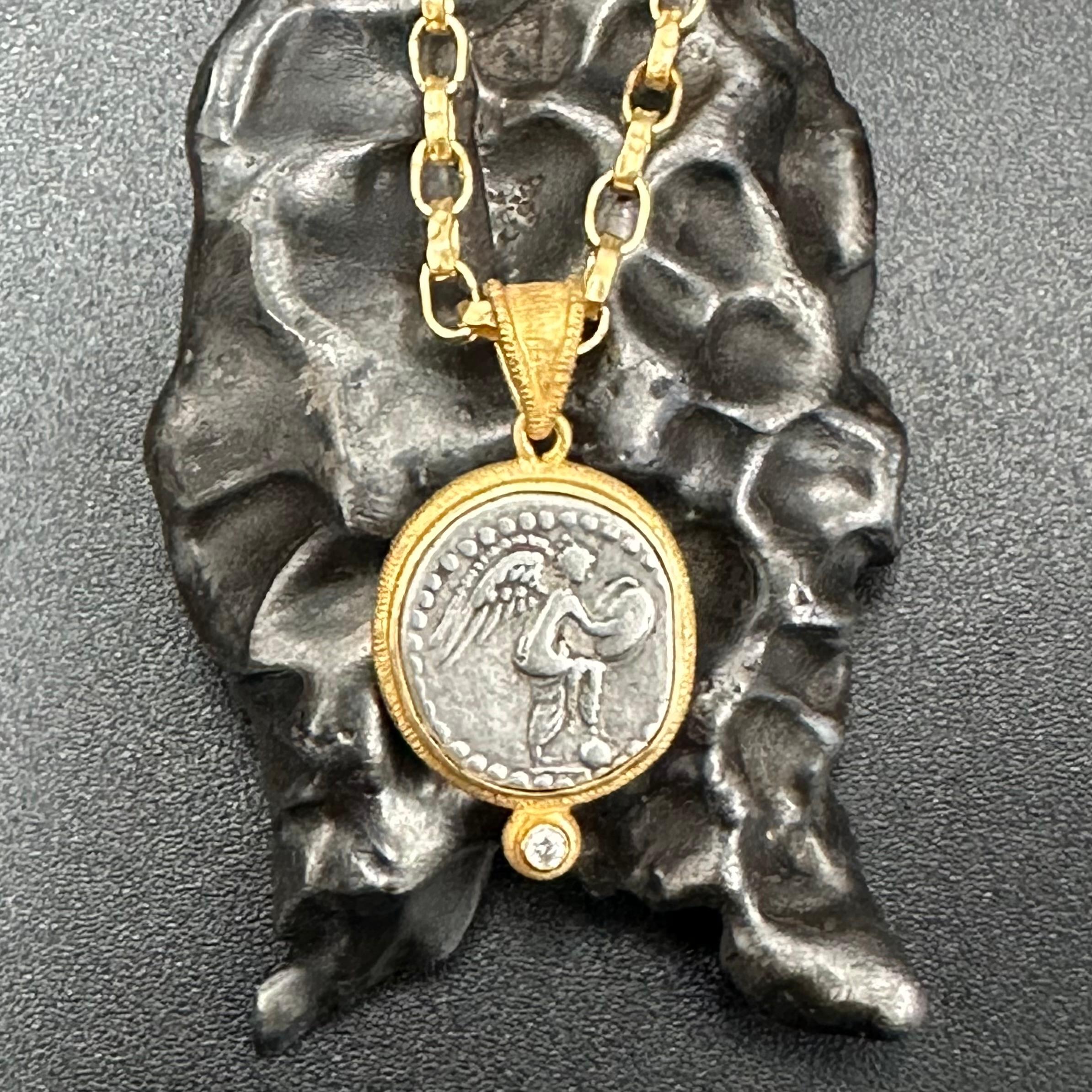 Ancient Roman 1st Century Goddess Victoria Coin Diamond 18K Gold Pendant For Sale 1