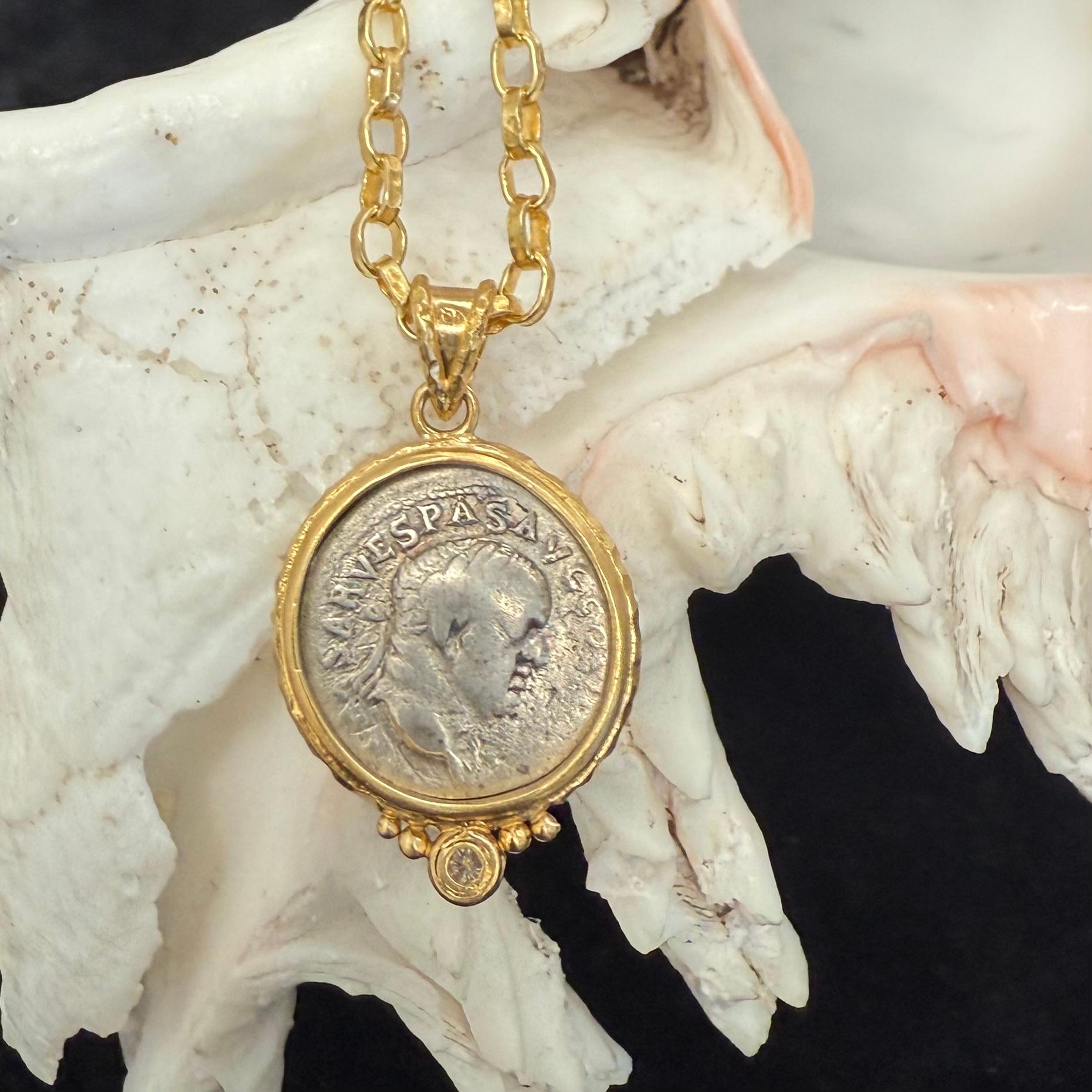 Ancient Roman 1st Century Goddess Victoria Coin Diamond 18K Gold Pendant For Sale 4