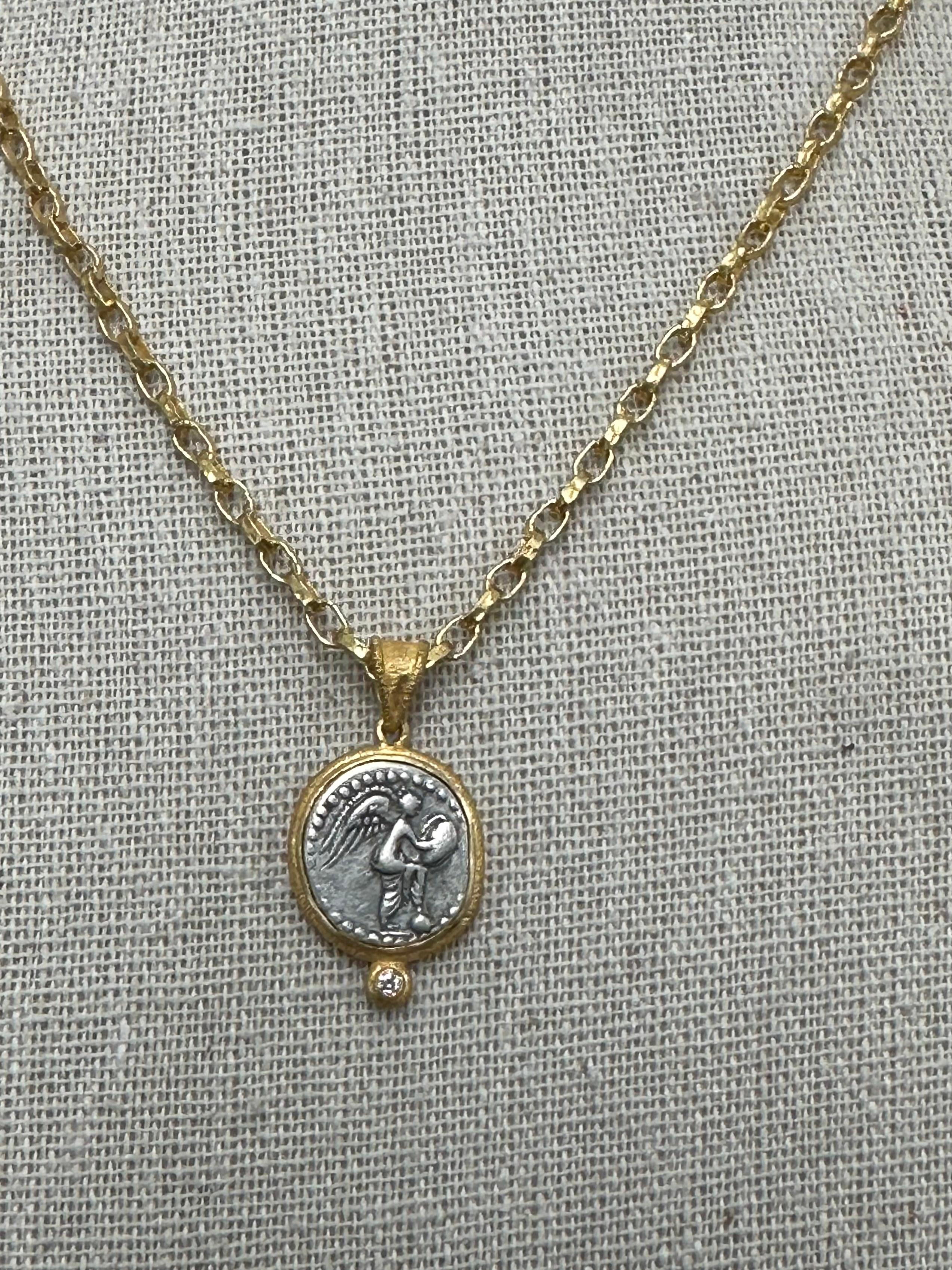 Ancient Roman 1st Century Goddess Victoria Coin Diamond 18K Gold Pendant In New Condition For Sale In Soquel, CA