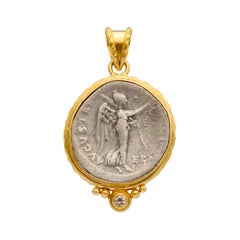 Pendentif de la déesse romaine victorienne du 1e siècle en or 18 carats et diamants