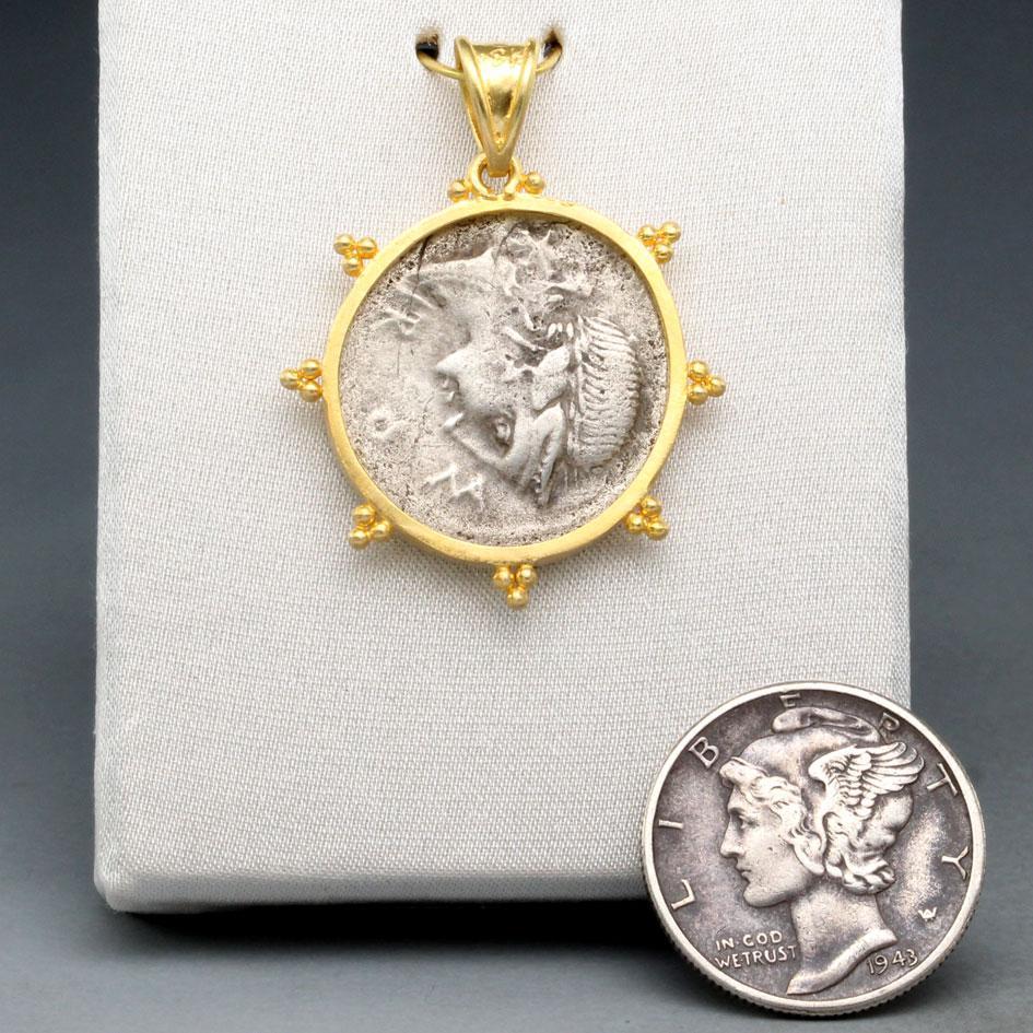 Ancient Roman 2nd Century BC Equestrian Coin 18K Gold Pendant  In New Condition In Soquel, CA