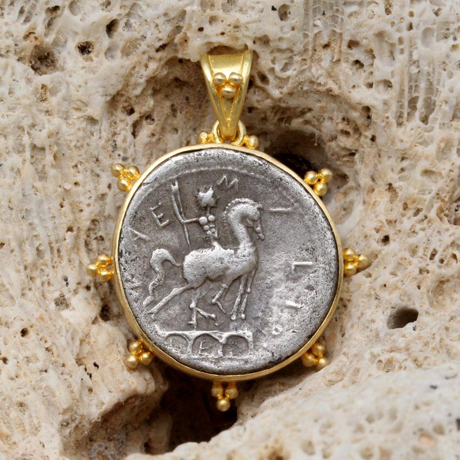 Ancient Roman 2nd Century BC Equestrian Coin 18K Gold Pendant  1