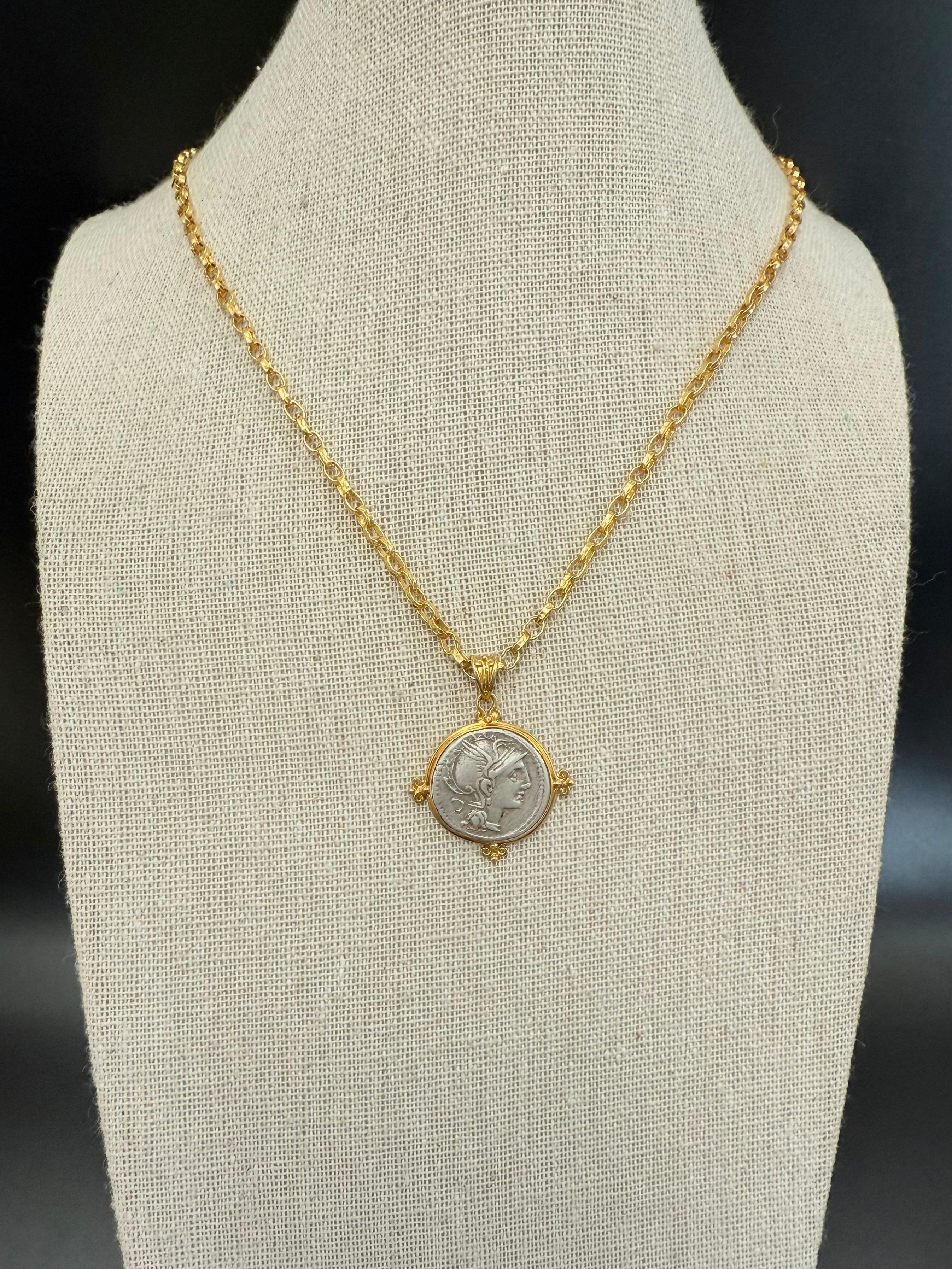Antico ciondolo romano del II secolo a.C. con moneta della dea Roma in oro 18 carati In condizioni Nuovo in vendita a Soquel, CA