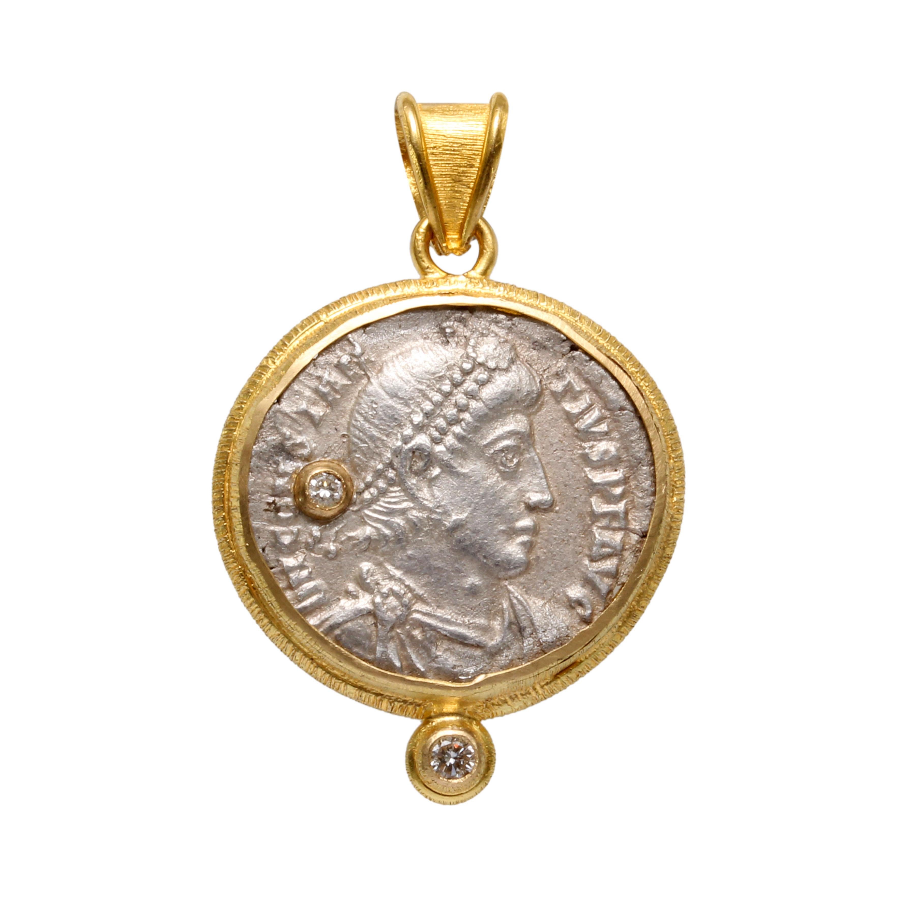 Ancient Roman 4th Century AD Constantius II Coin Diamonds 18K Gold Pendant  In New Condition For Sale In Soquel, CA
