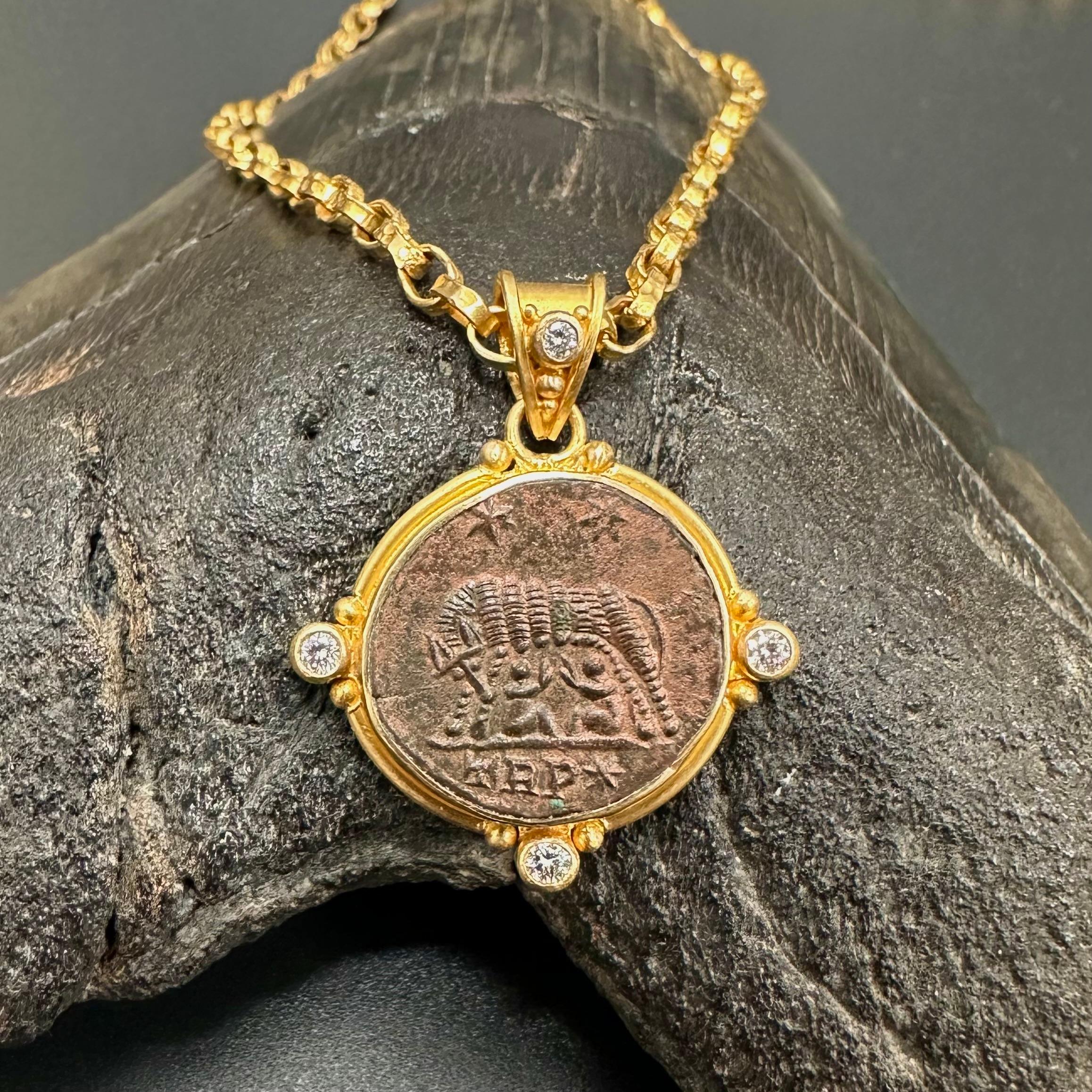 Ancient Roman 4th Century AD Romulus/Remus Coin Diamonds 18K Gold Pendant For Sale 7