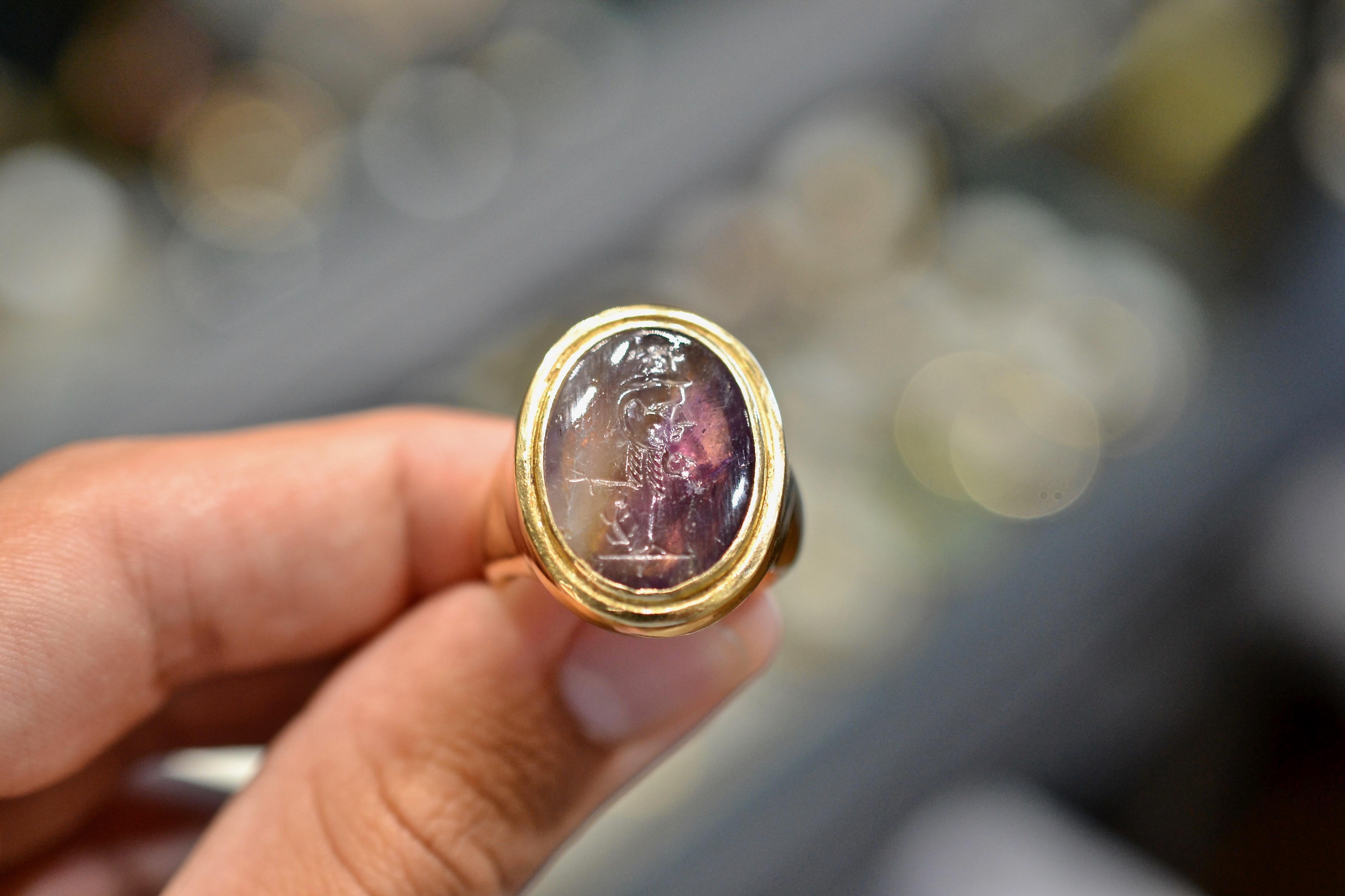 Ancient Roman Amethyst Intaglio Magical Gryllos Gold Ring 1