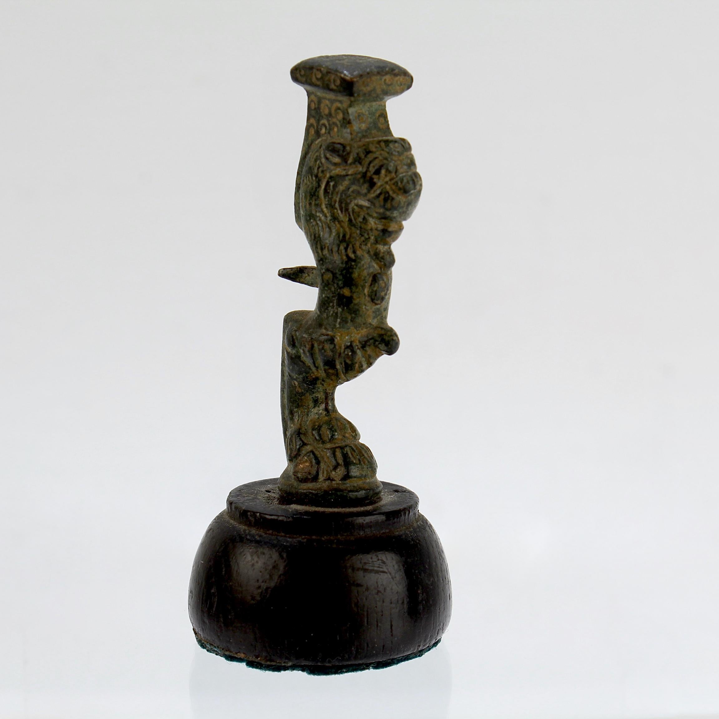 Pied ou artefact ou élément romain ancien en bronze Bon état - En vente à Philadelphia, PA