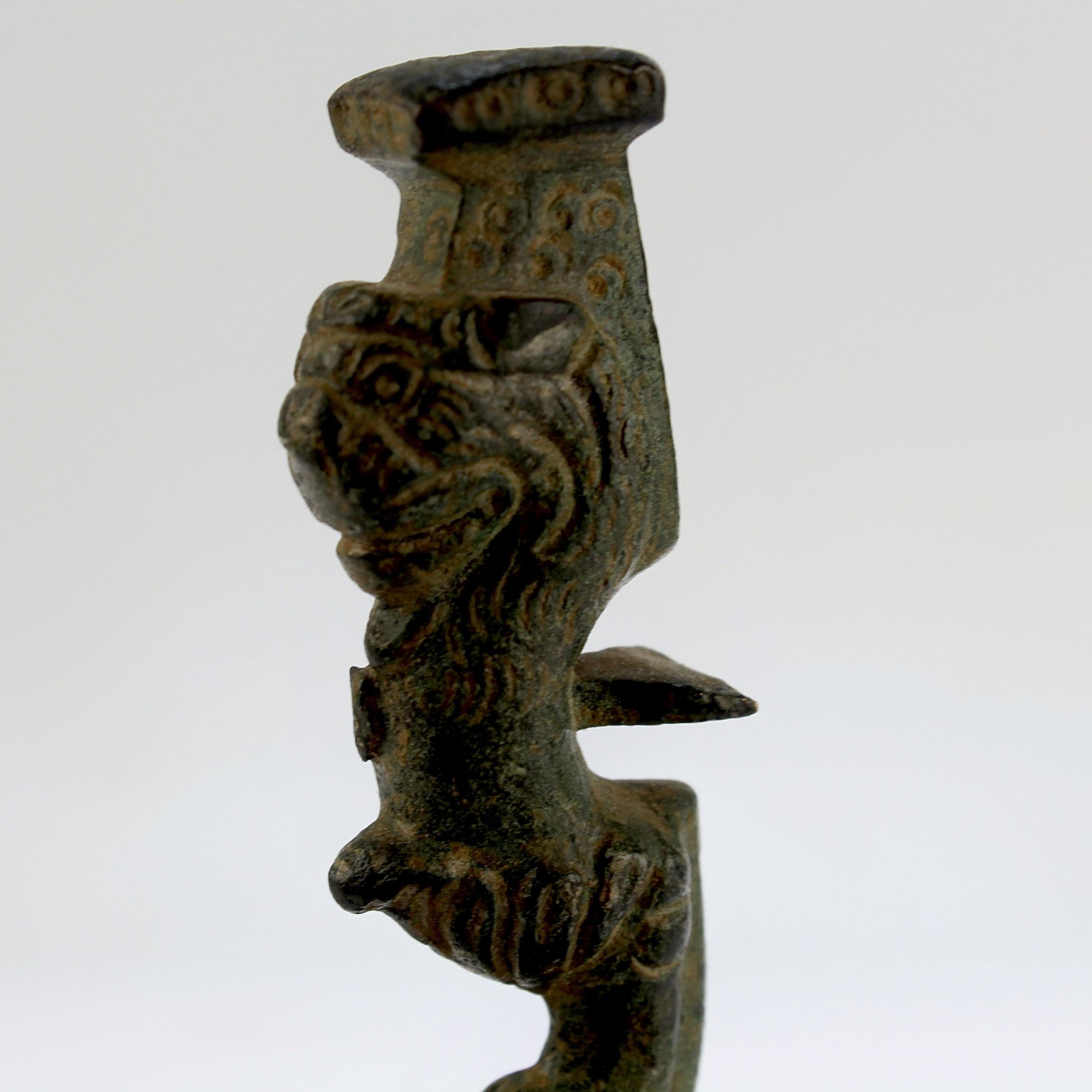 Pied ou artefact ou élément romain ancien en bronze en vente 1