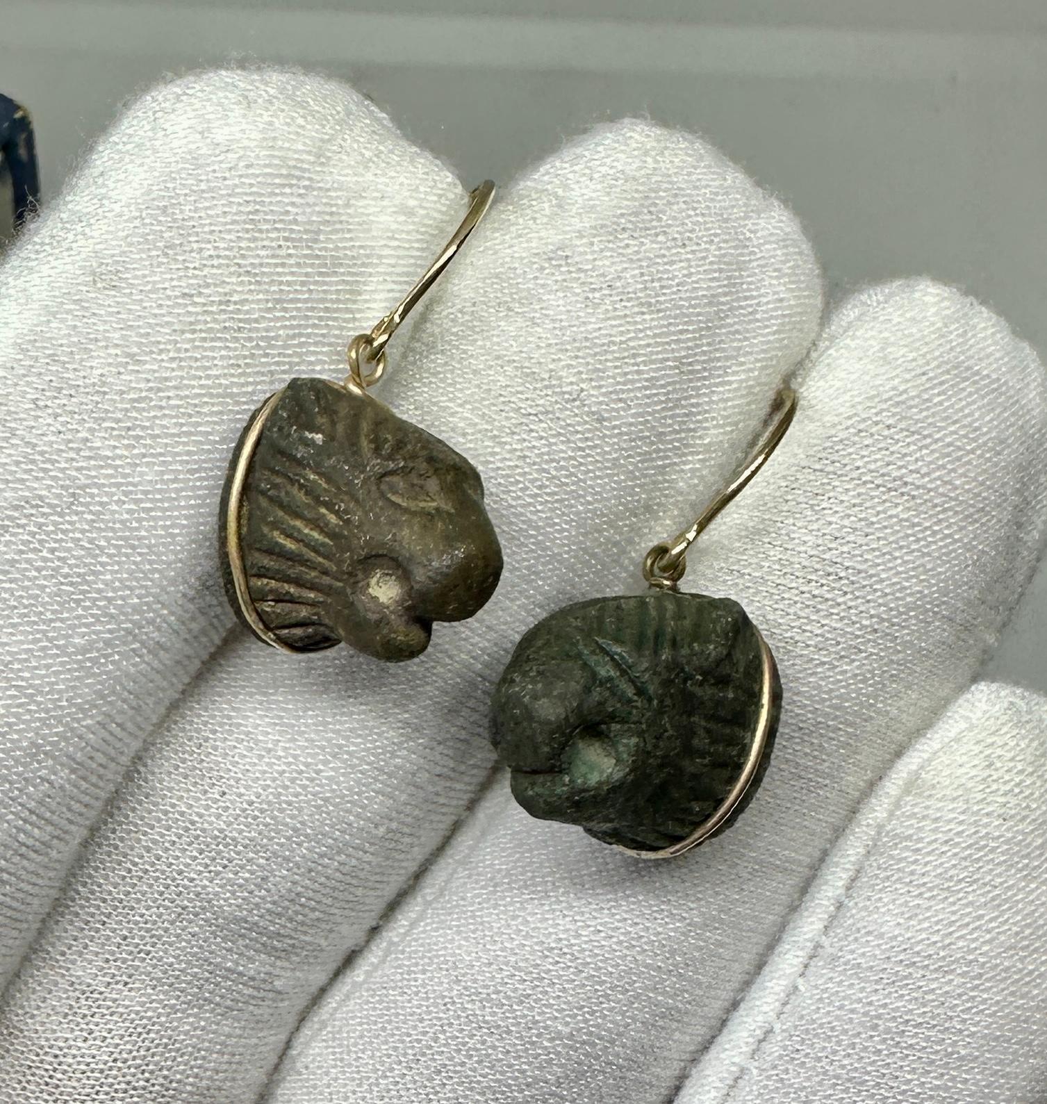 Romain classique Boucles d'oreilles Lion en bronze de l'Antiquité romaine 1er-2ème siècle ADS Or 14 carats en vente