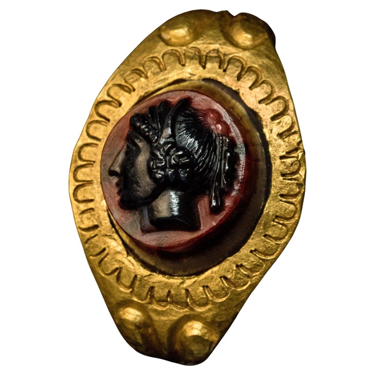 Ancient Roman Cameo High Karat Gold Ring For Sale