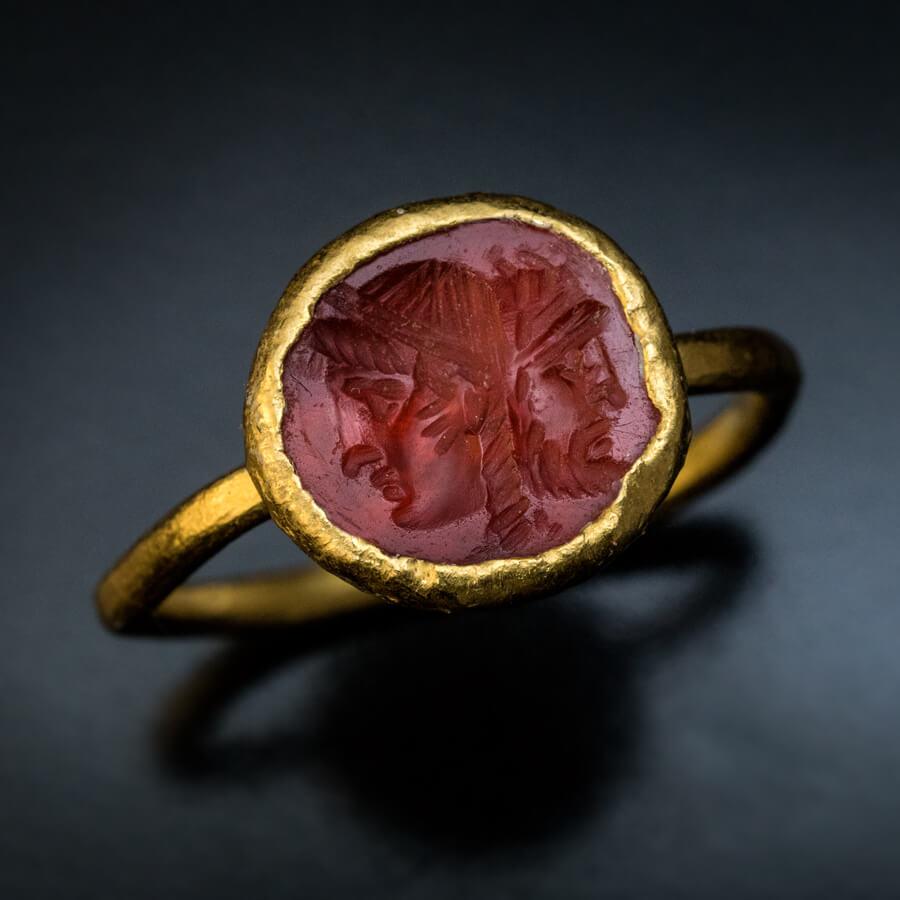 Antiker römischer Karneol-Intaglio-Goldring für Damen oder Herren