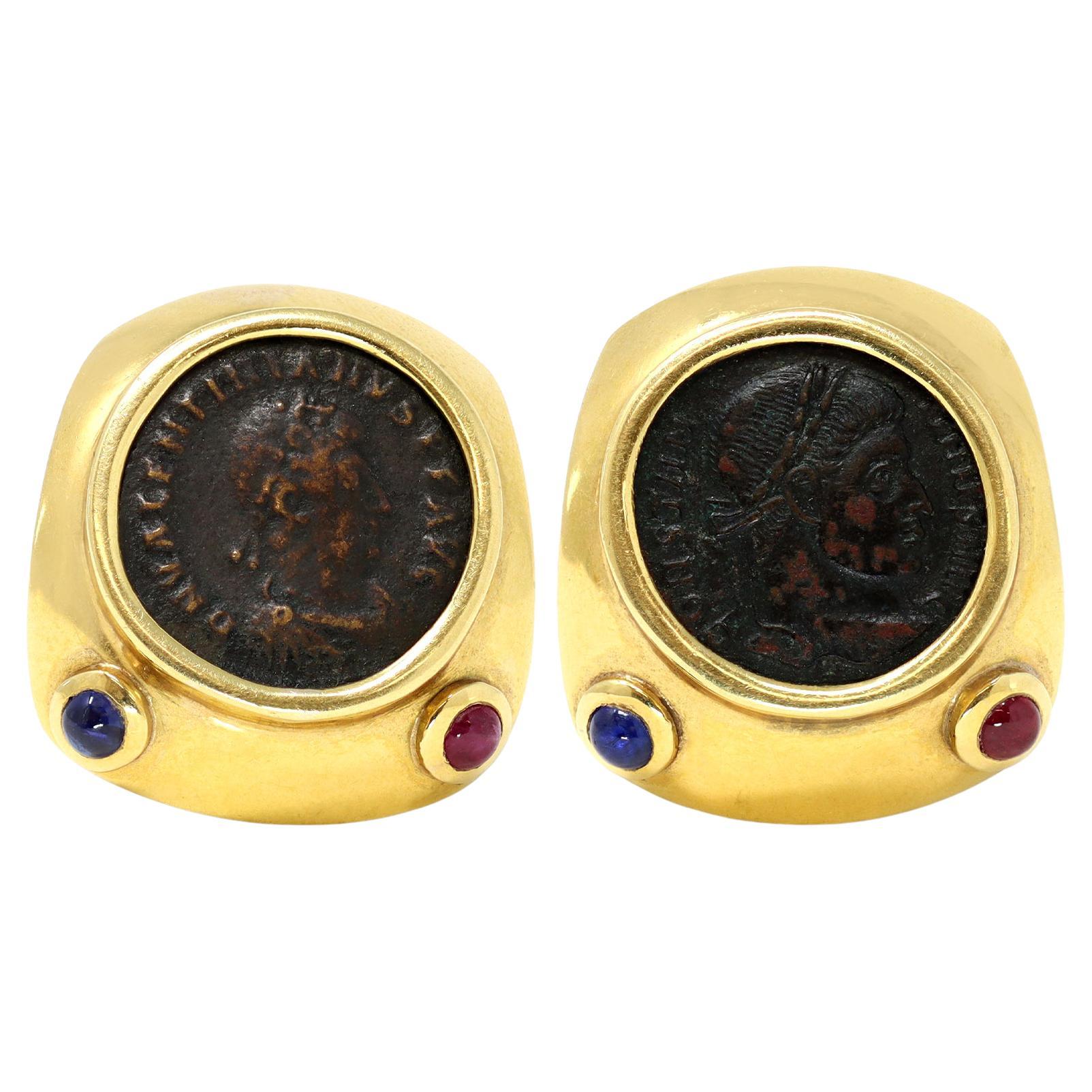 Boucles d'oreilles à pince en or jaune 18K avec pièces de monnaie de l'Antiquité romaine en vente